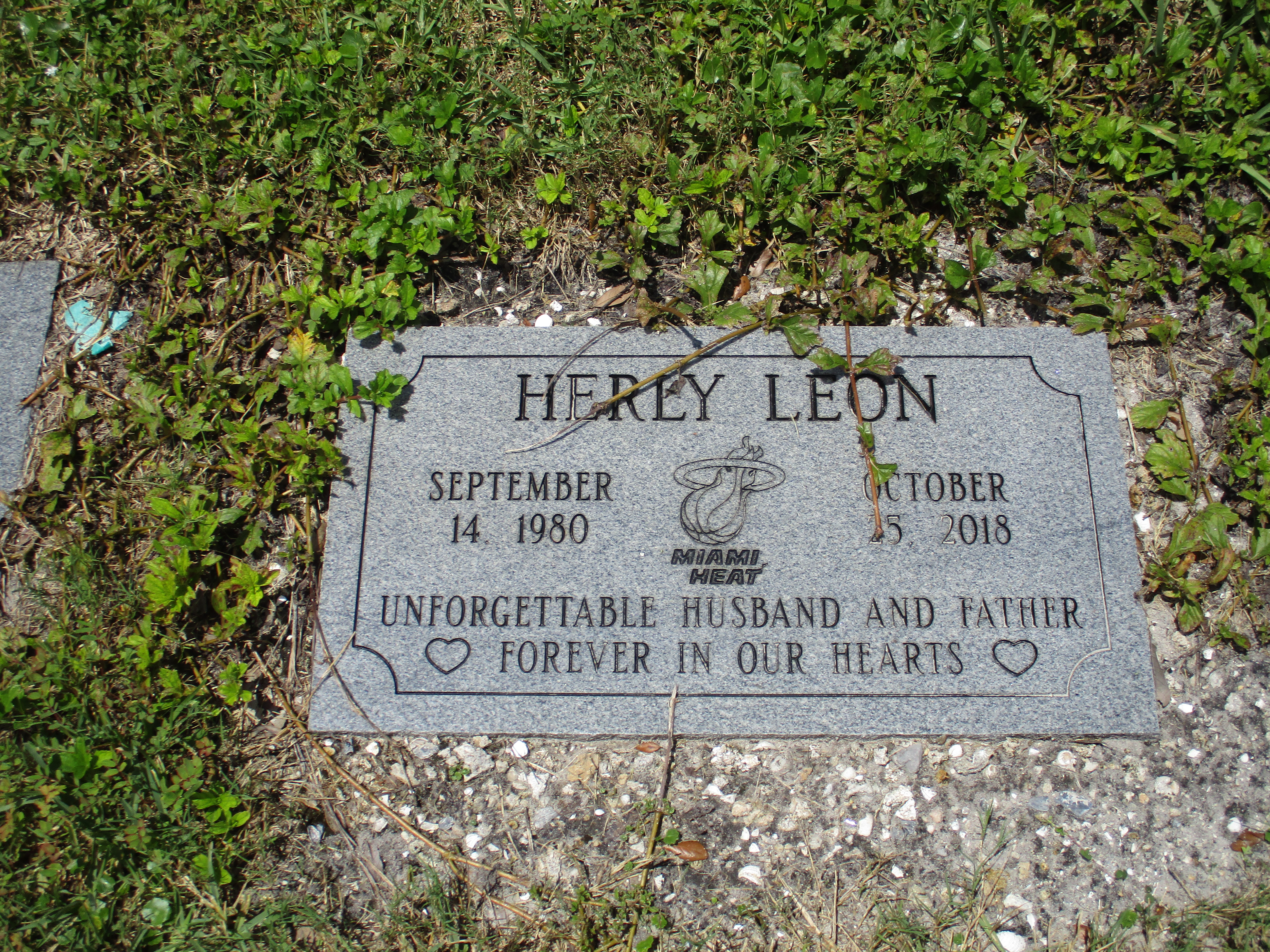 Herly Leon