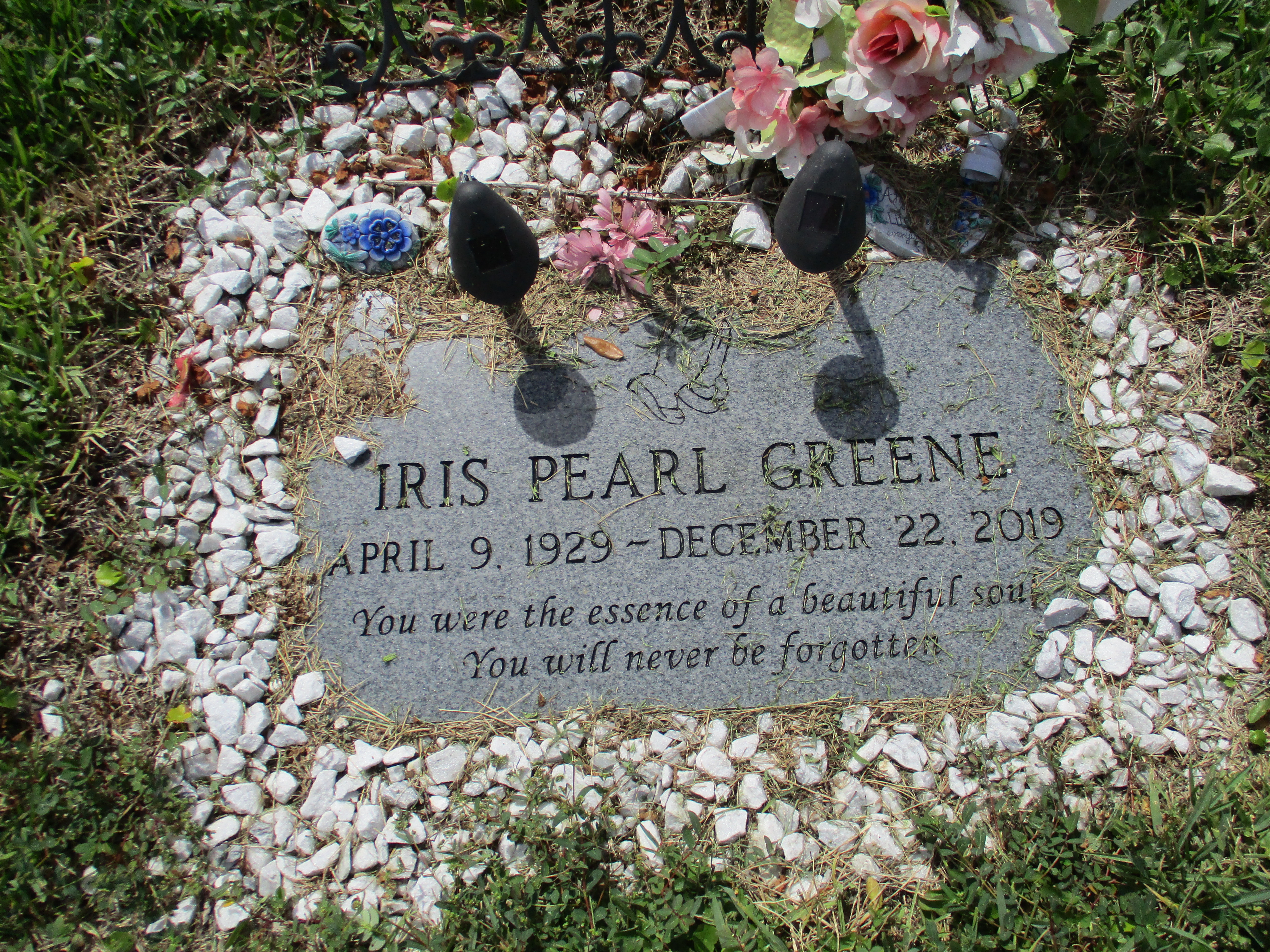 Iris Pearl Greene