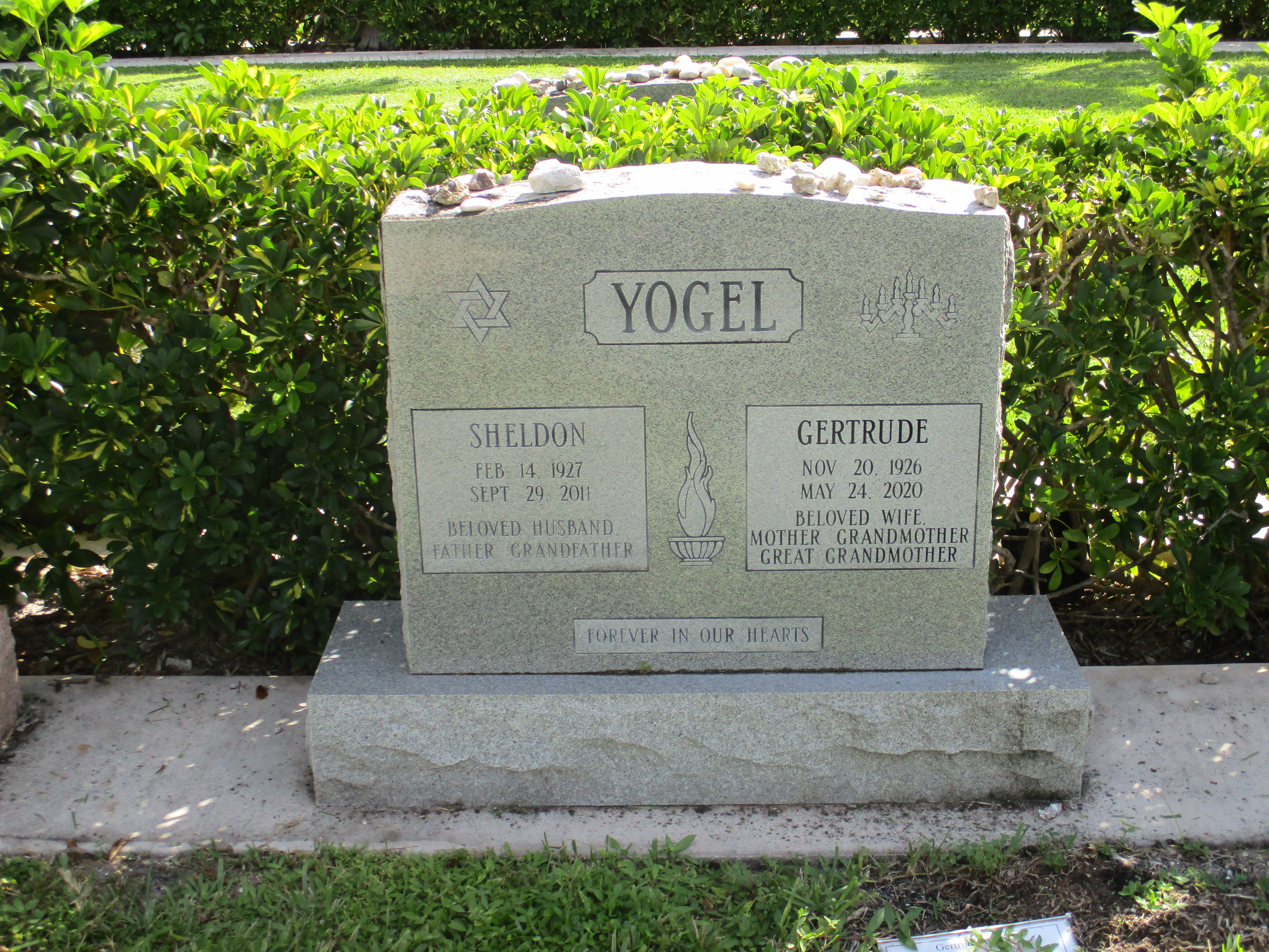 Gertrude Yogel