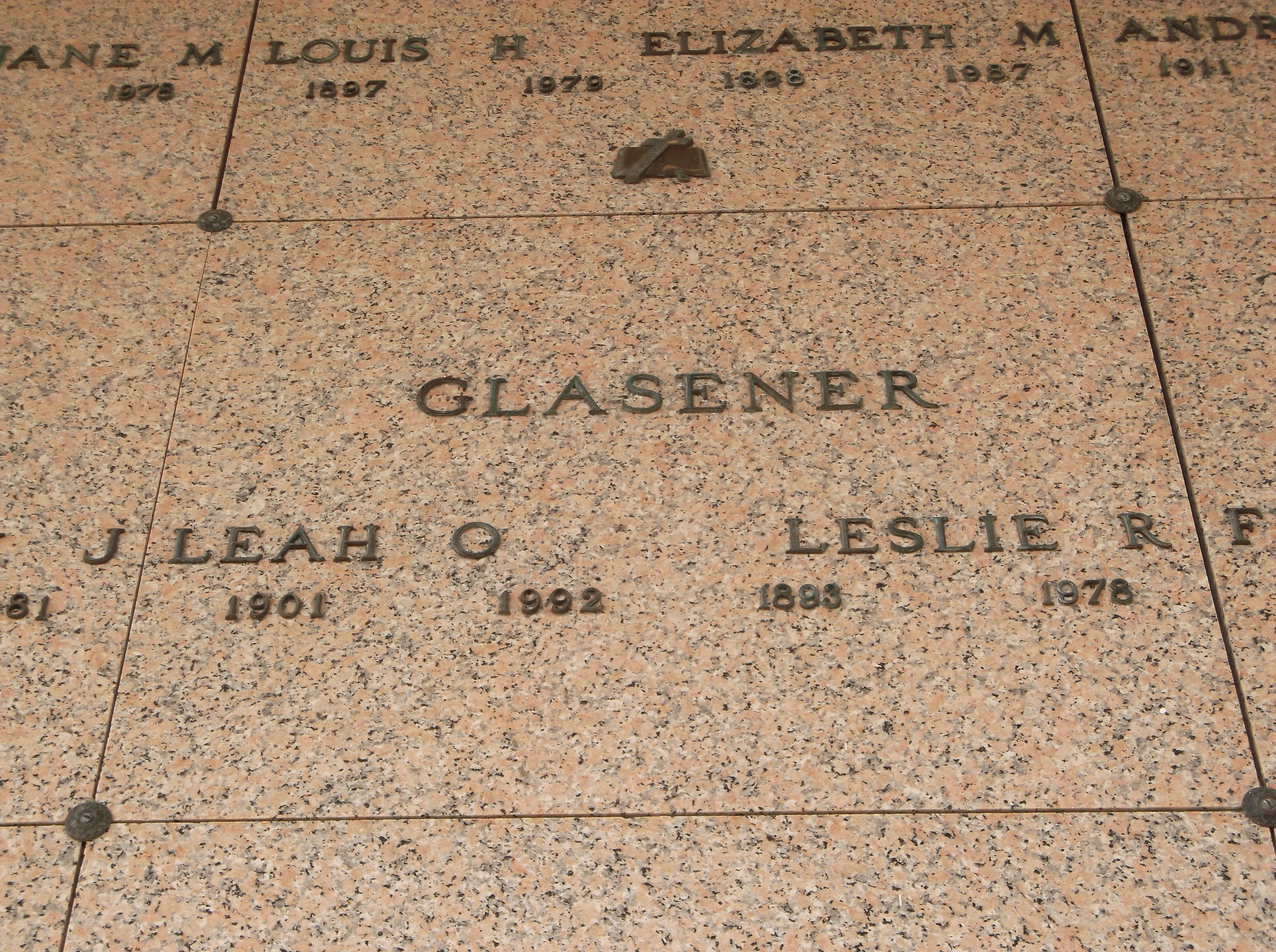 Leslie R Glasener