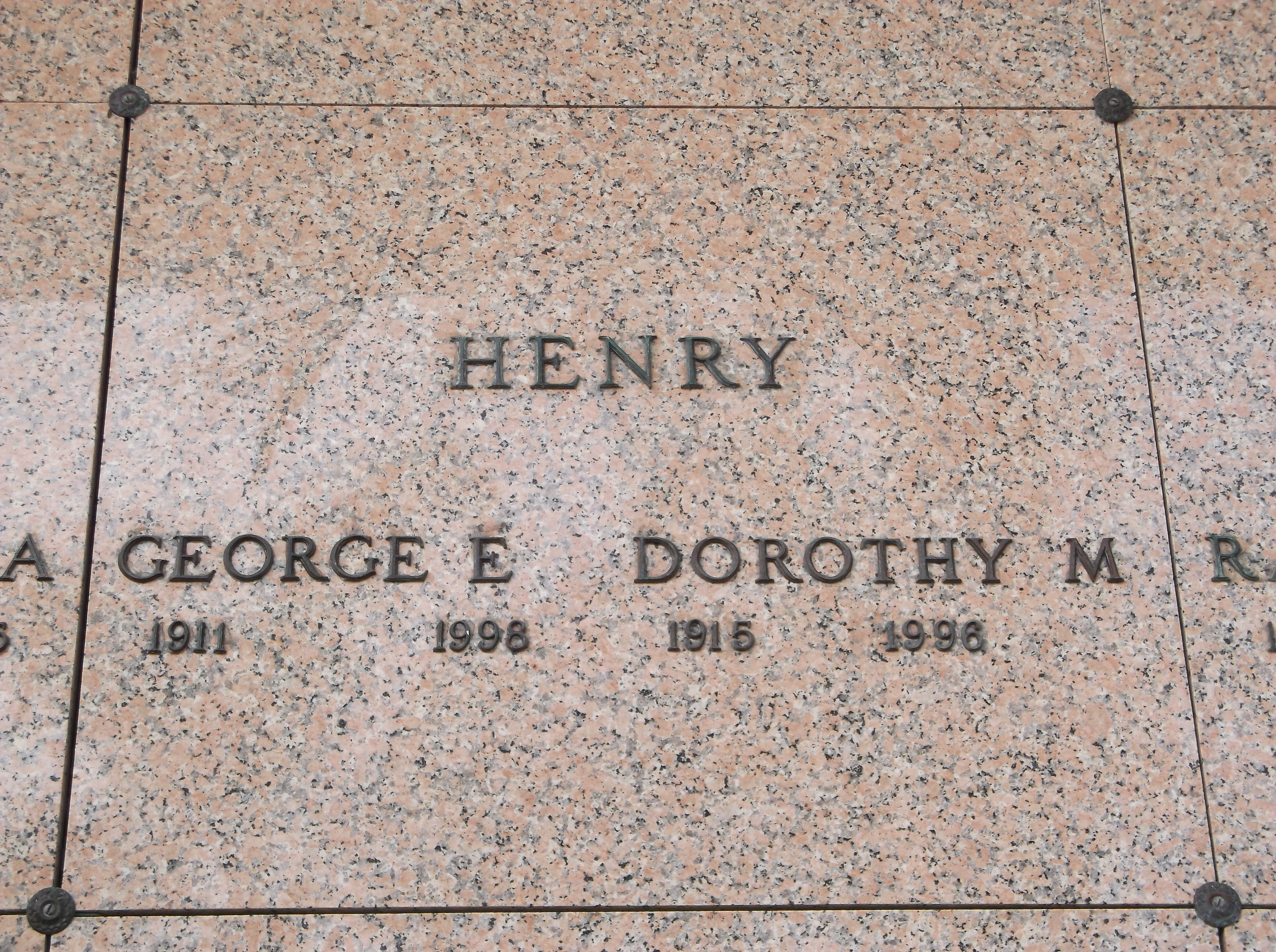 Dorothy M Henry