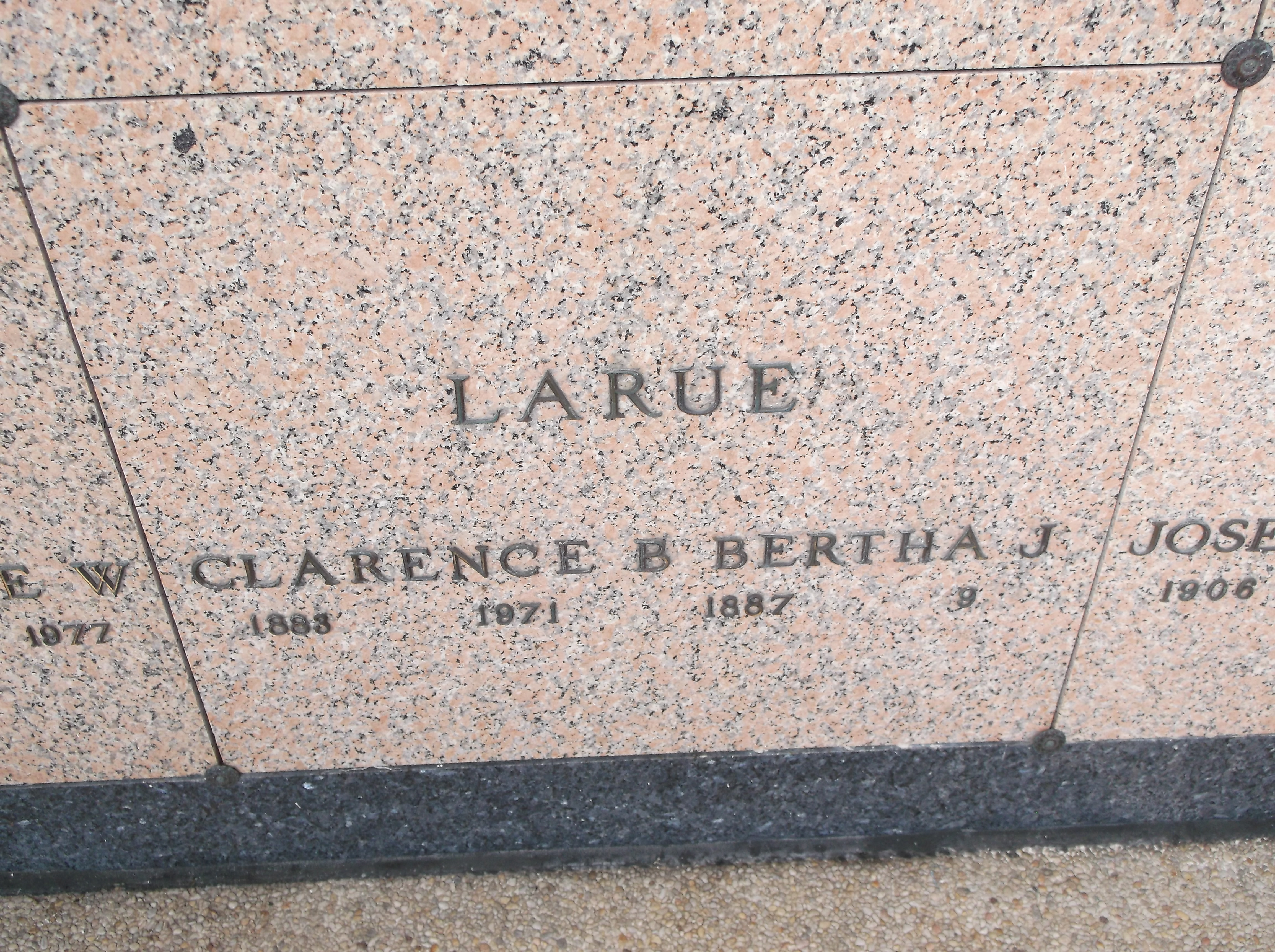Bertha J Larue