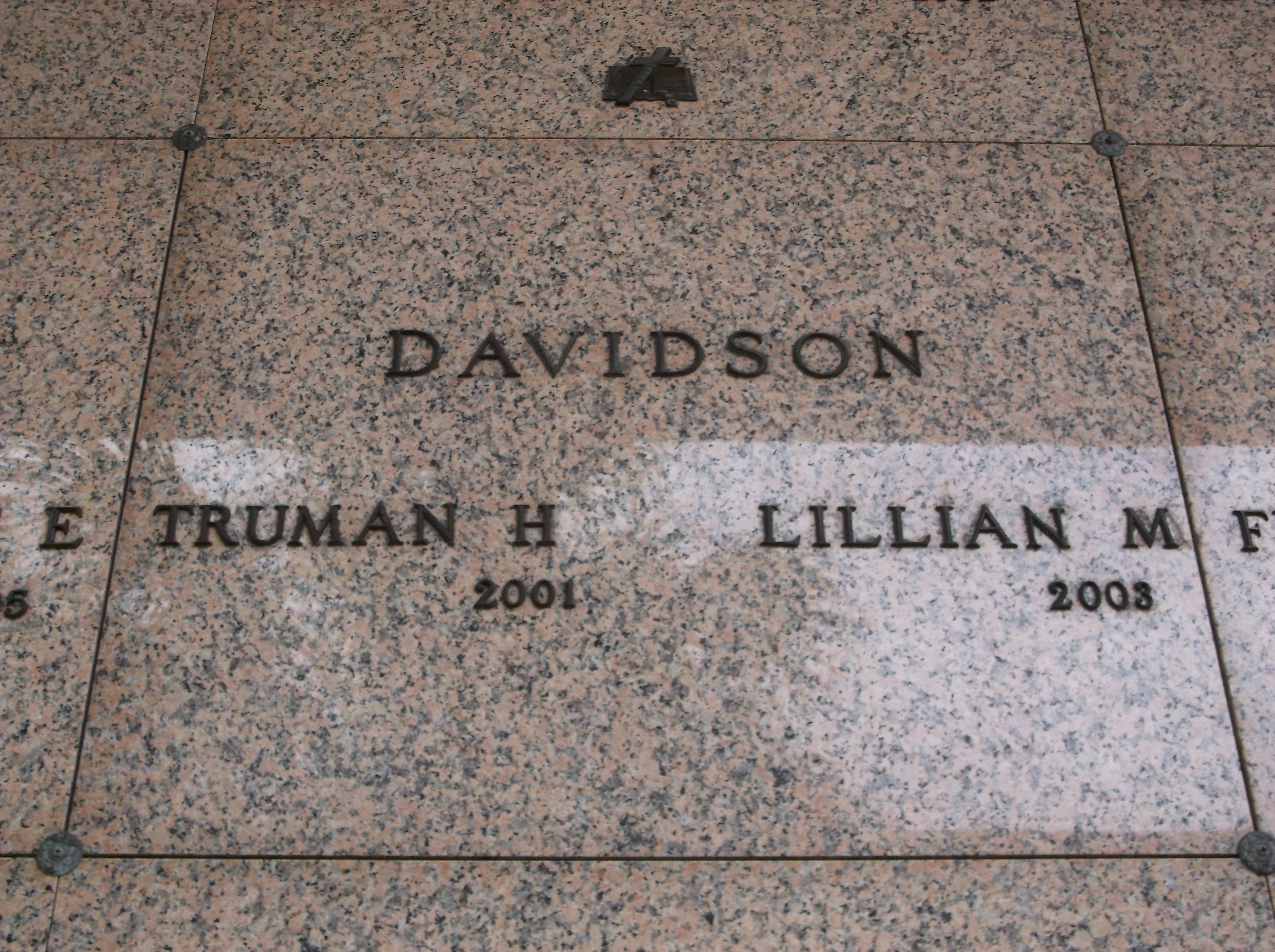Lillian M Davidson