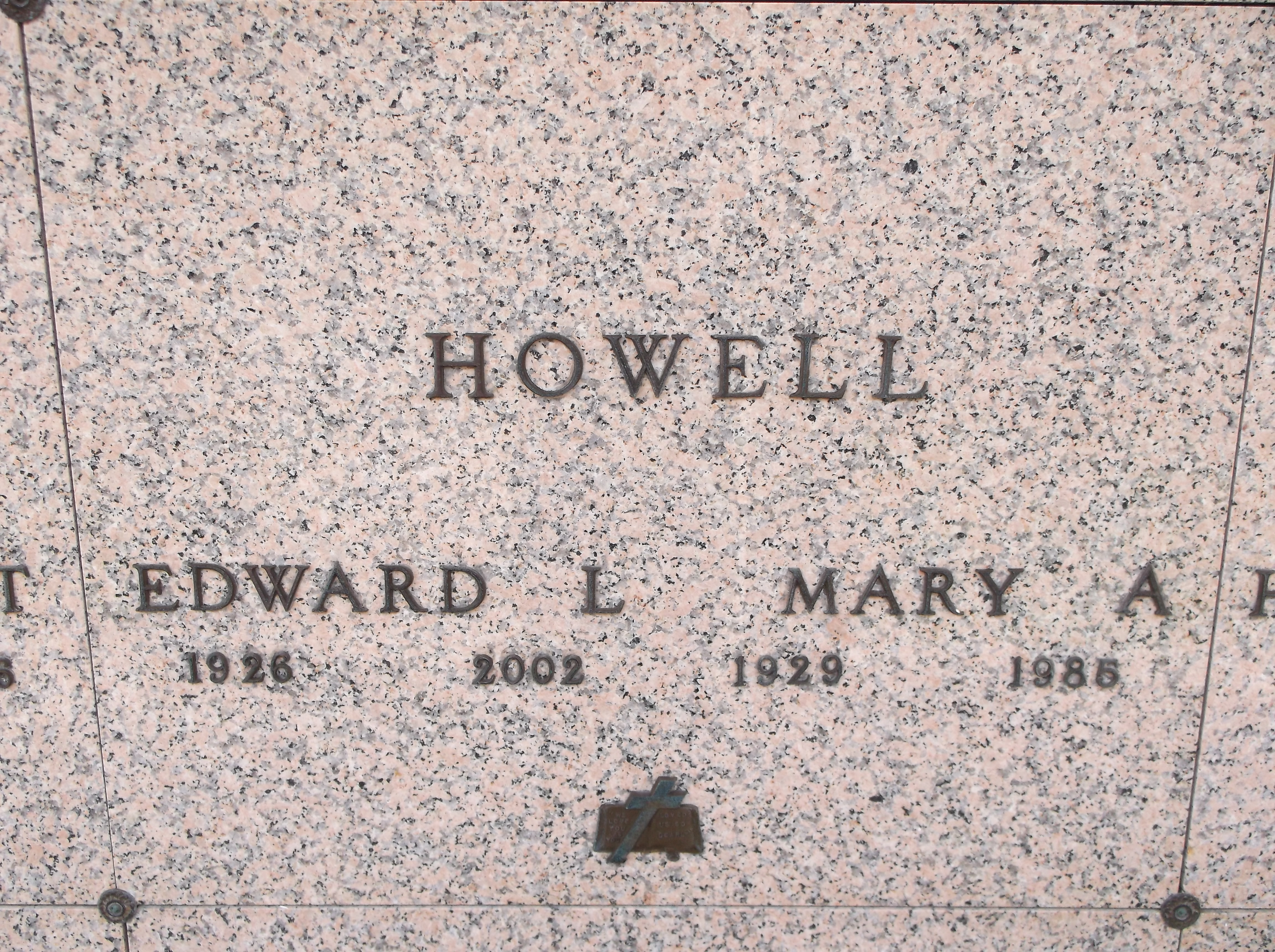 Edward L Howell