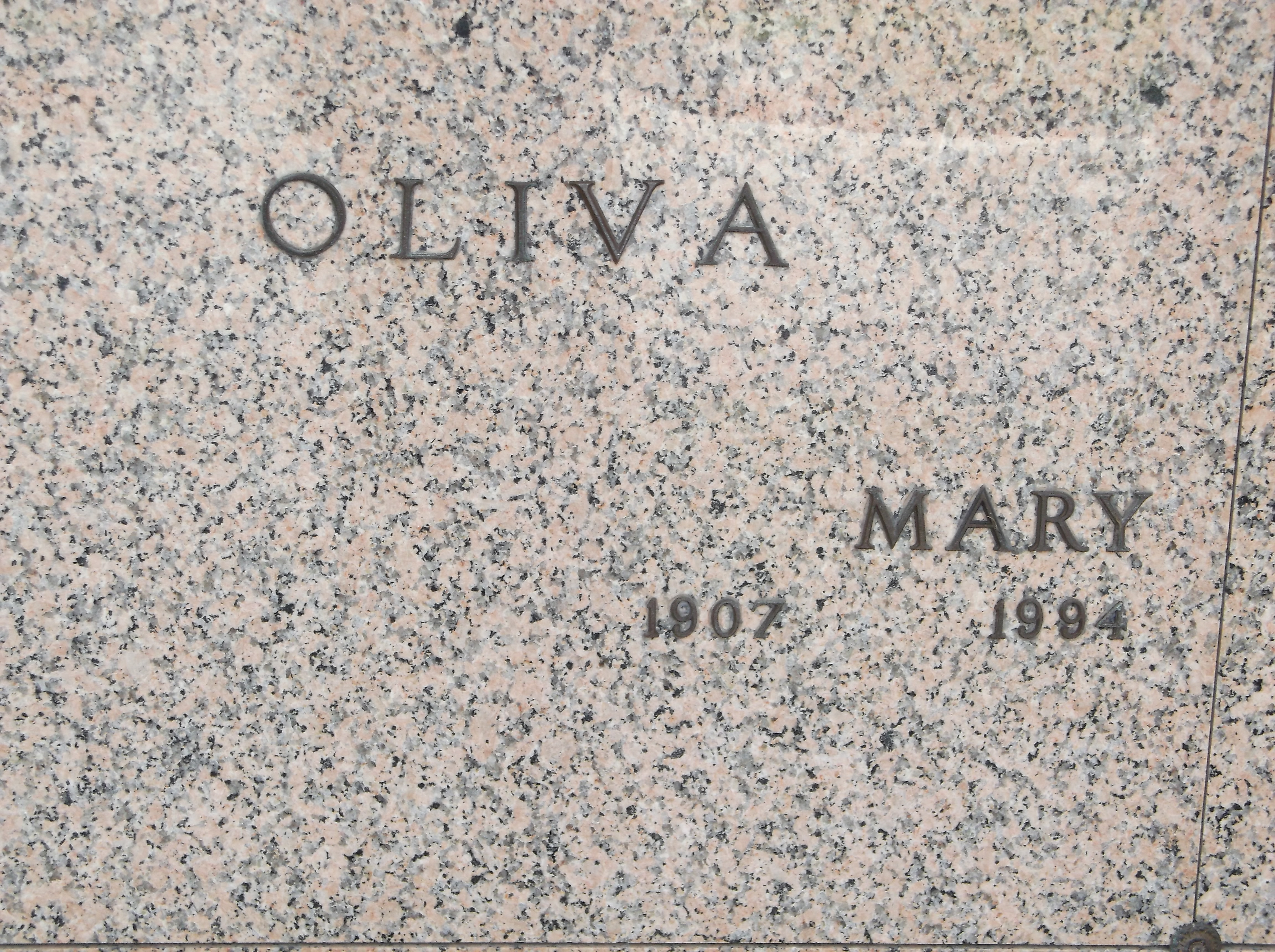 Mary Oliva