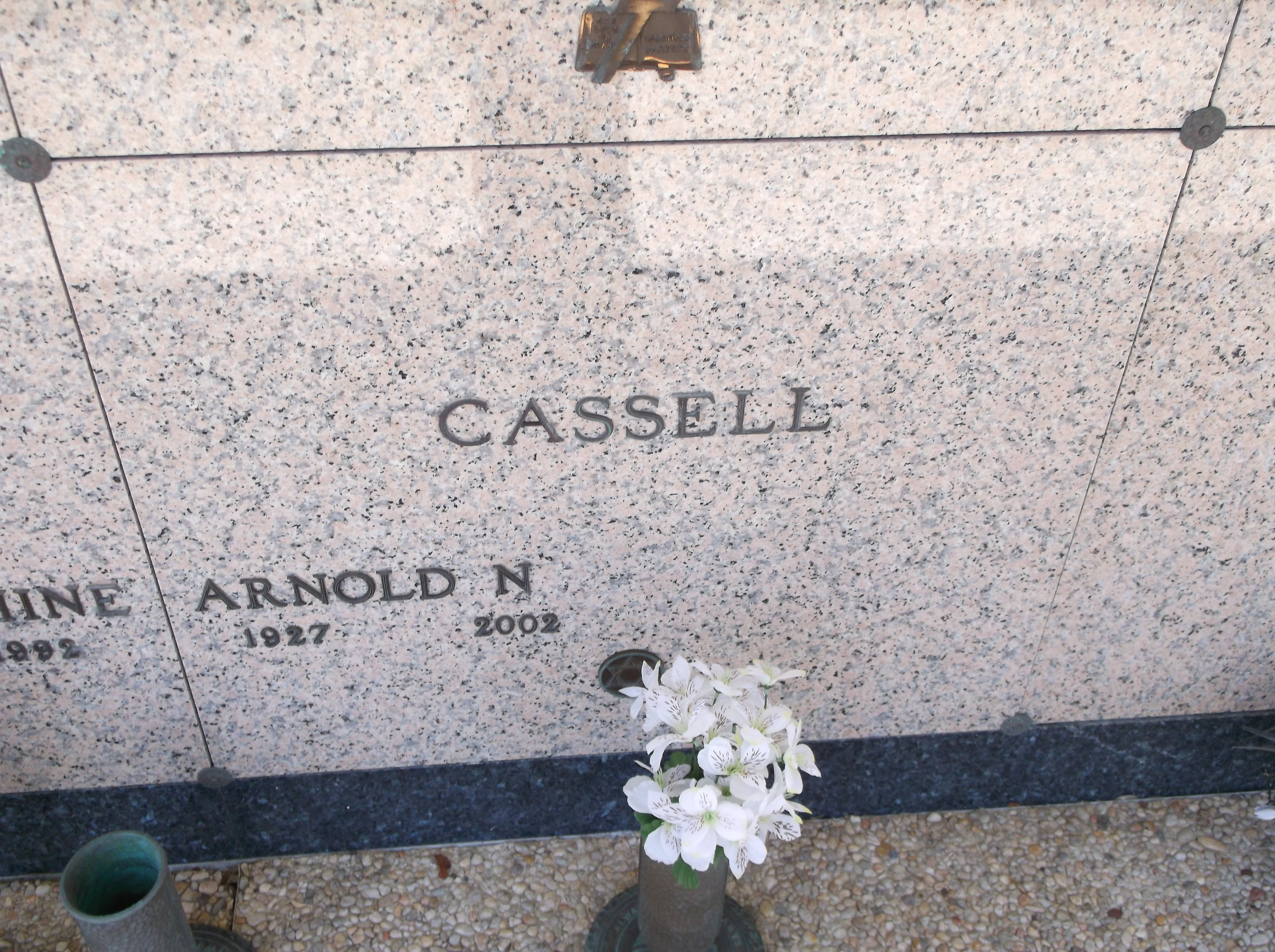 Arnold N Cassell