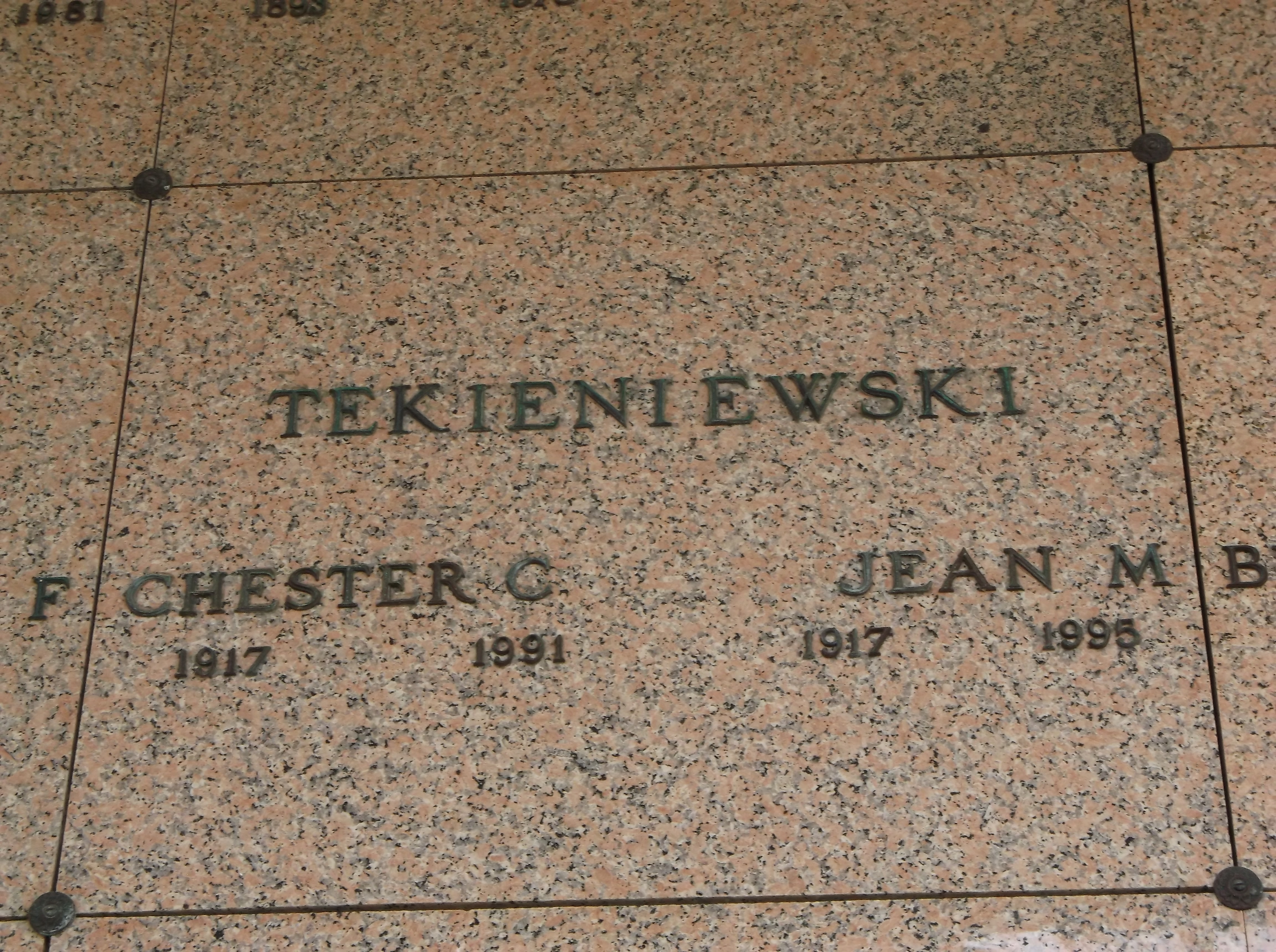 Jean M Tekieniewski