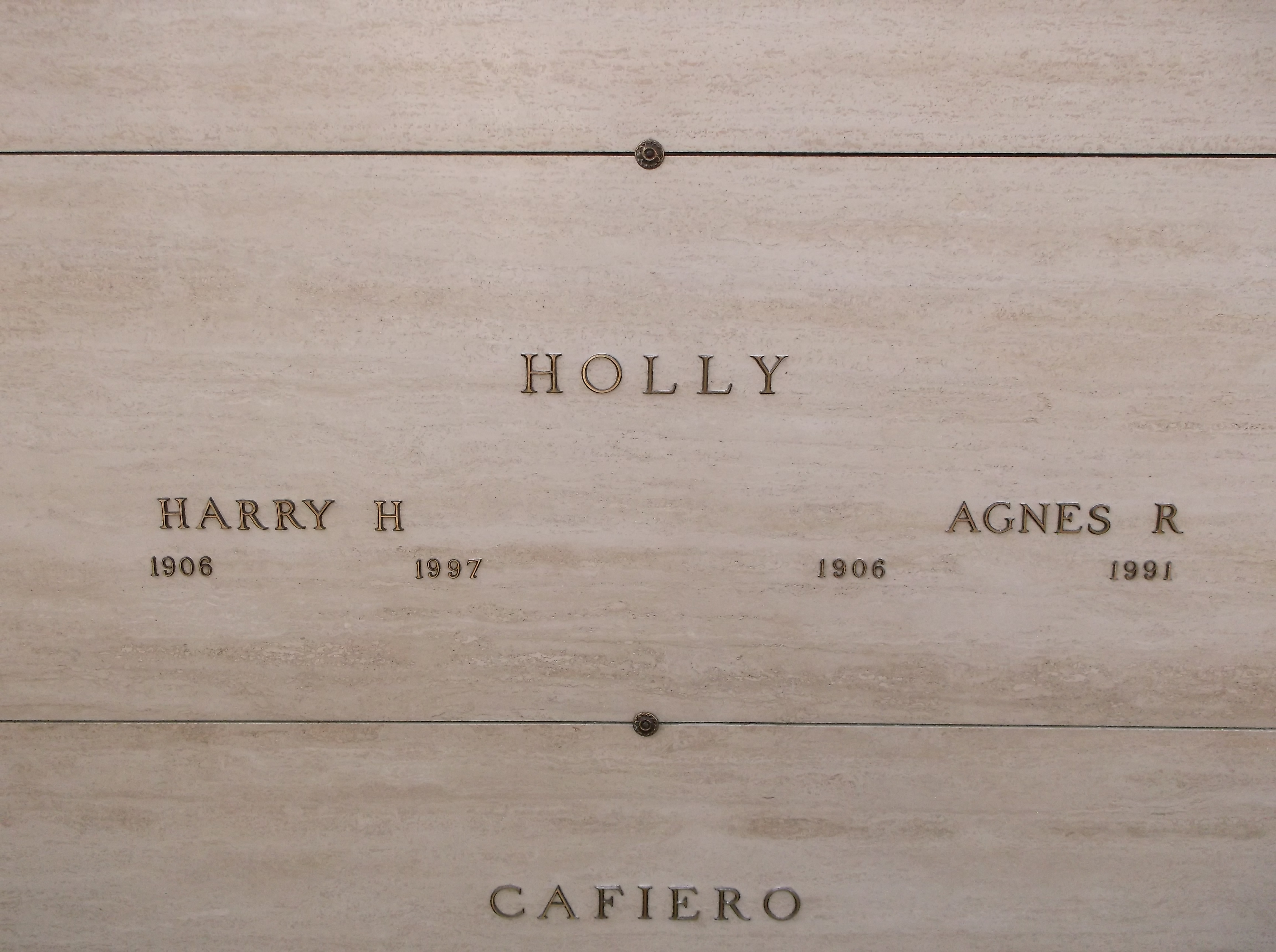 Harry H Holly