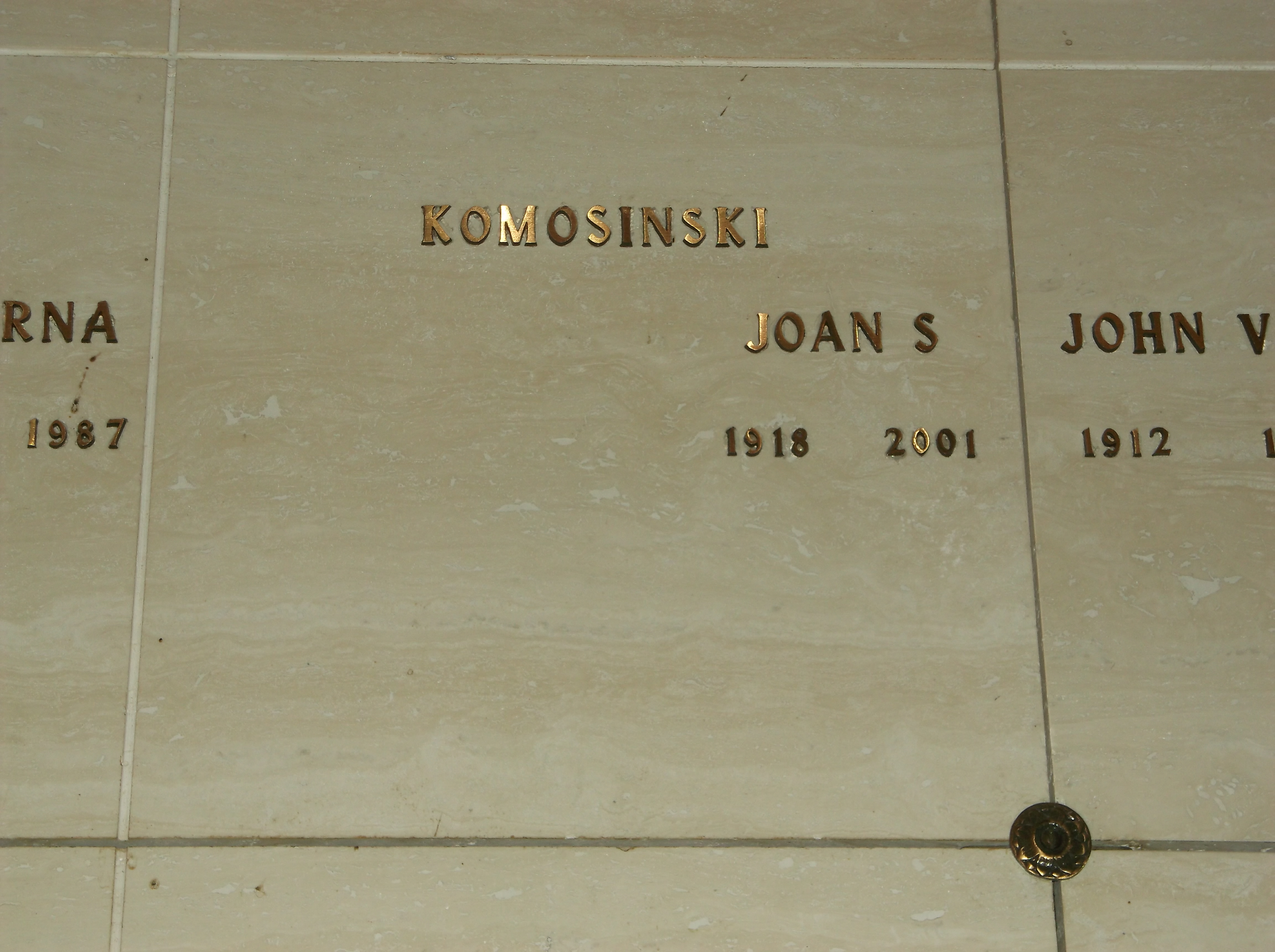 Joan S Komosinski