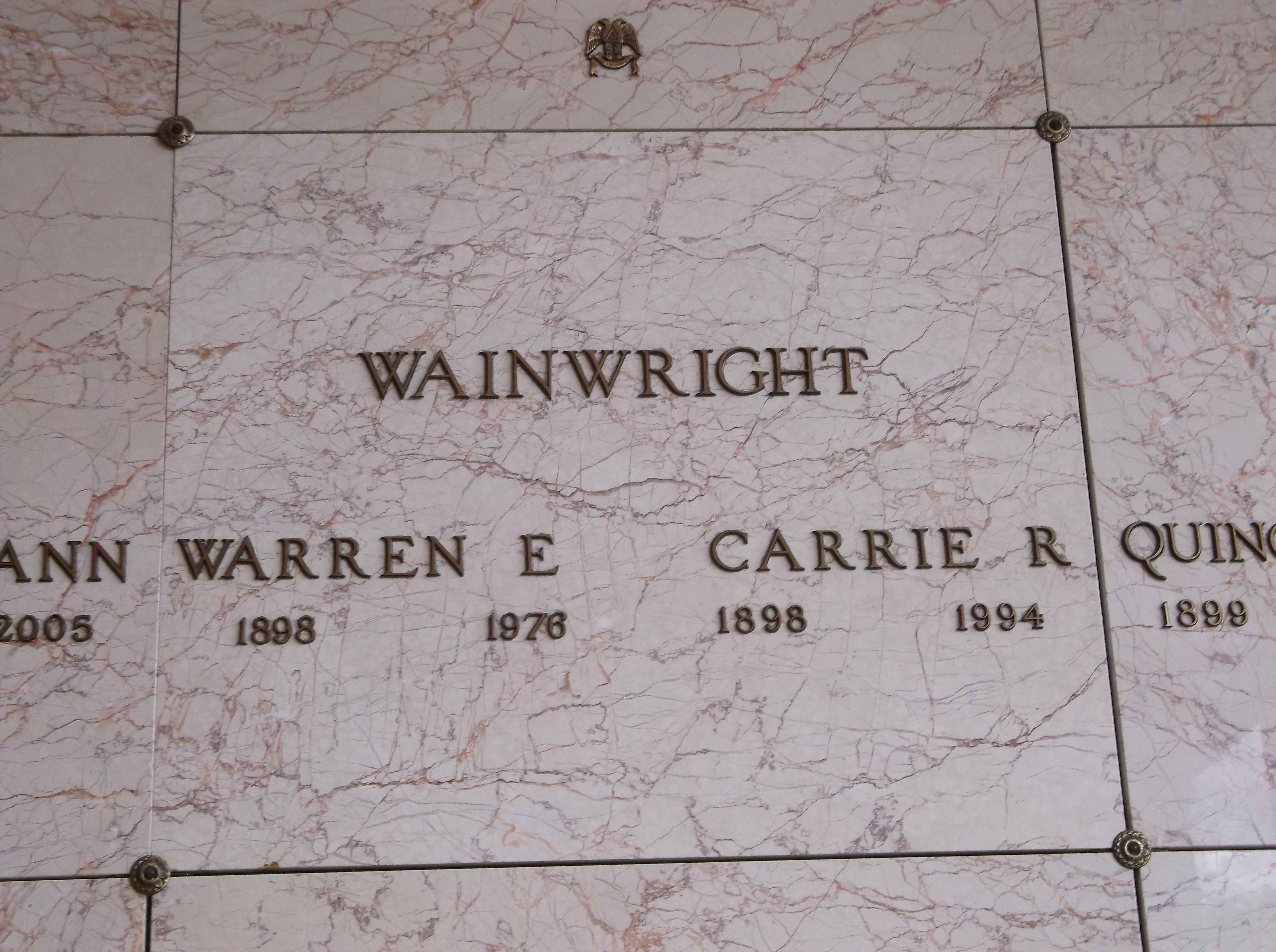 Warren E Wainwright