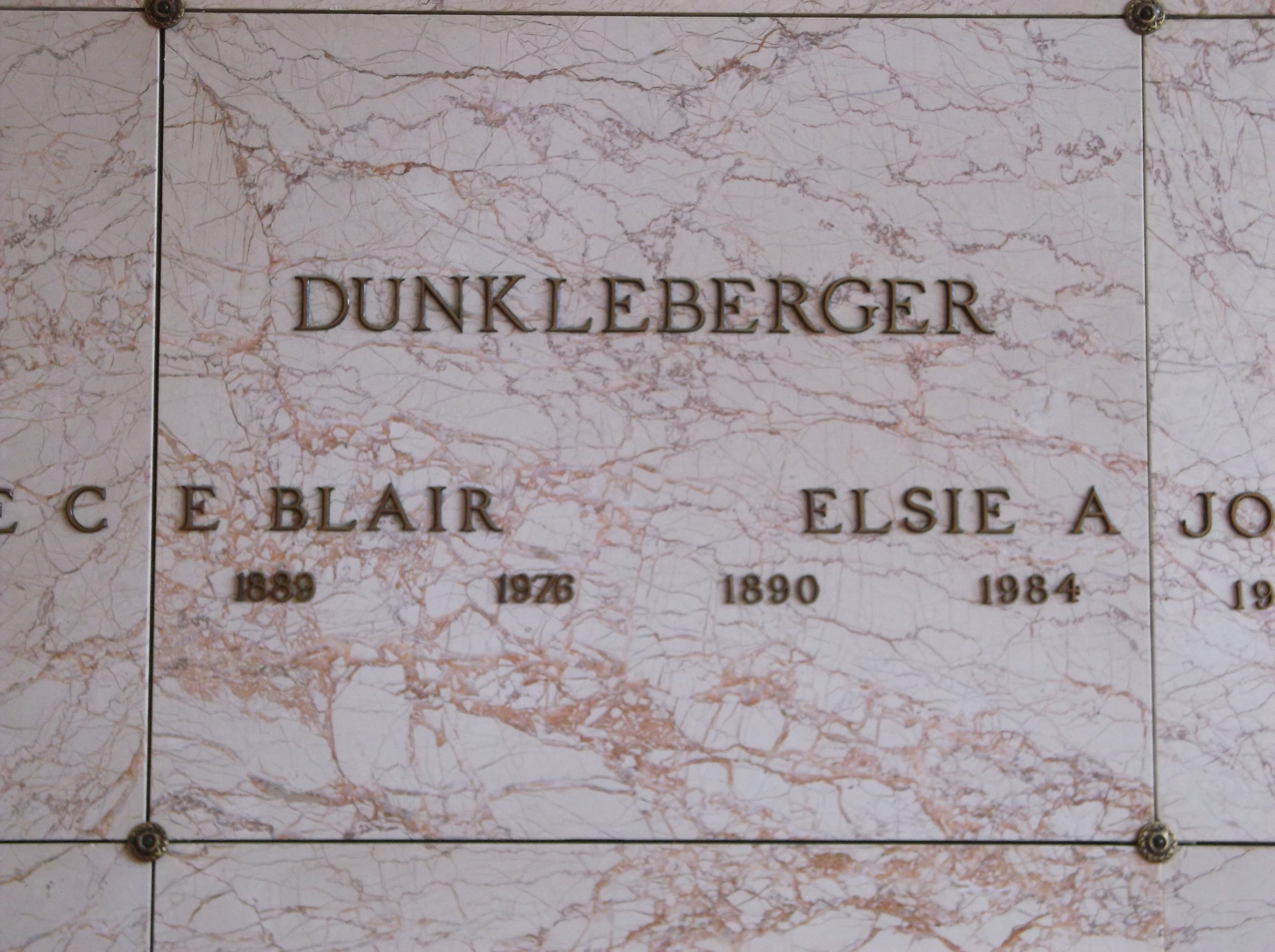 Elsie A Dunkleberger