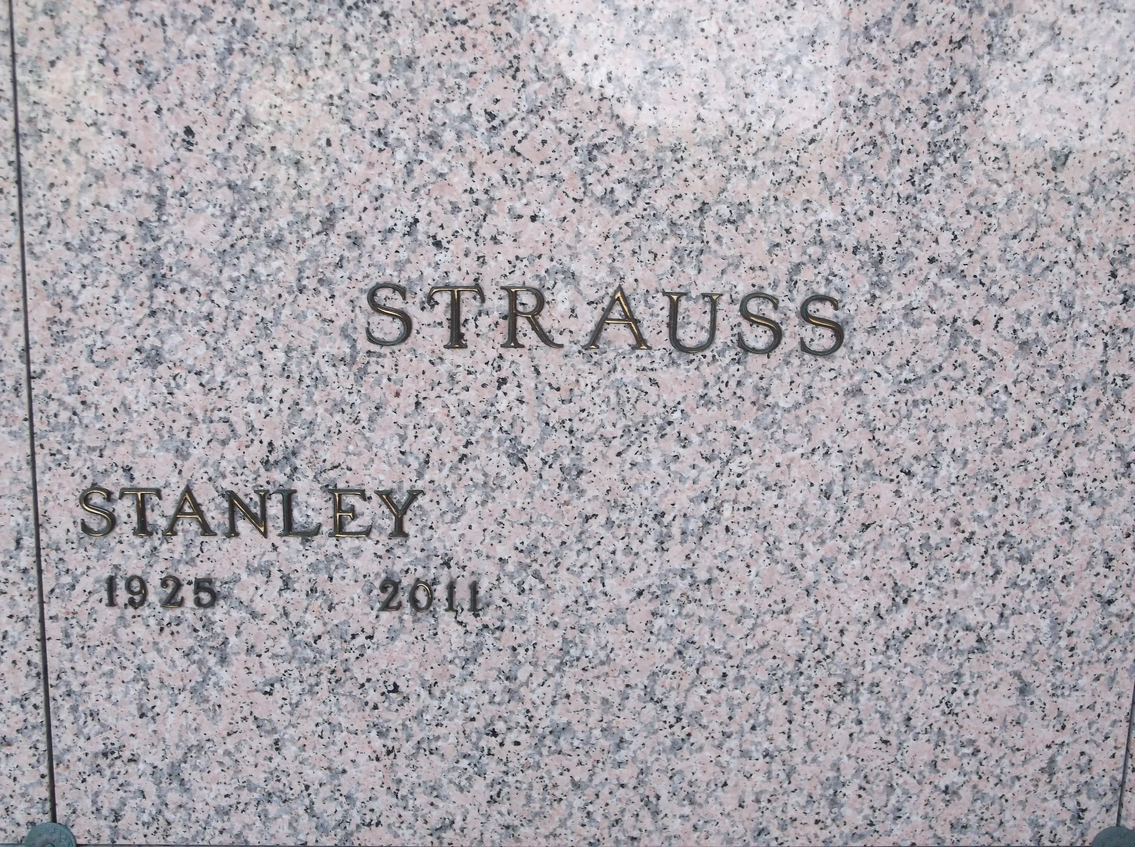 Stanley Strauss