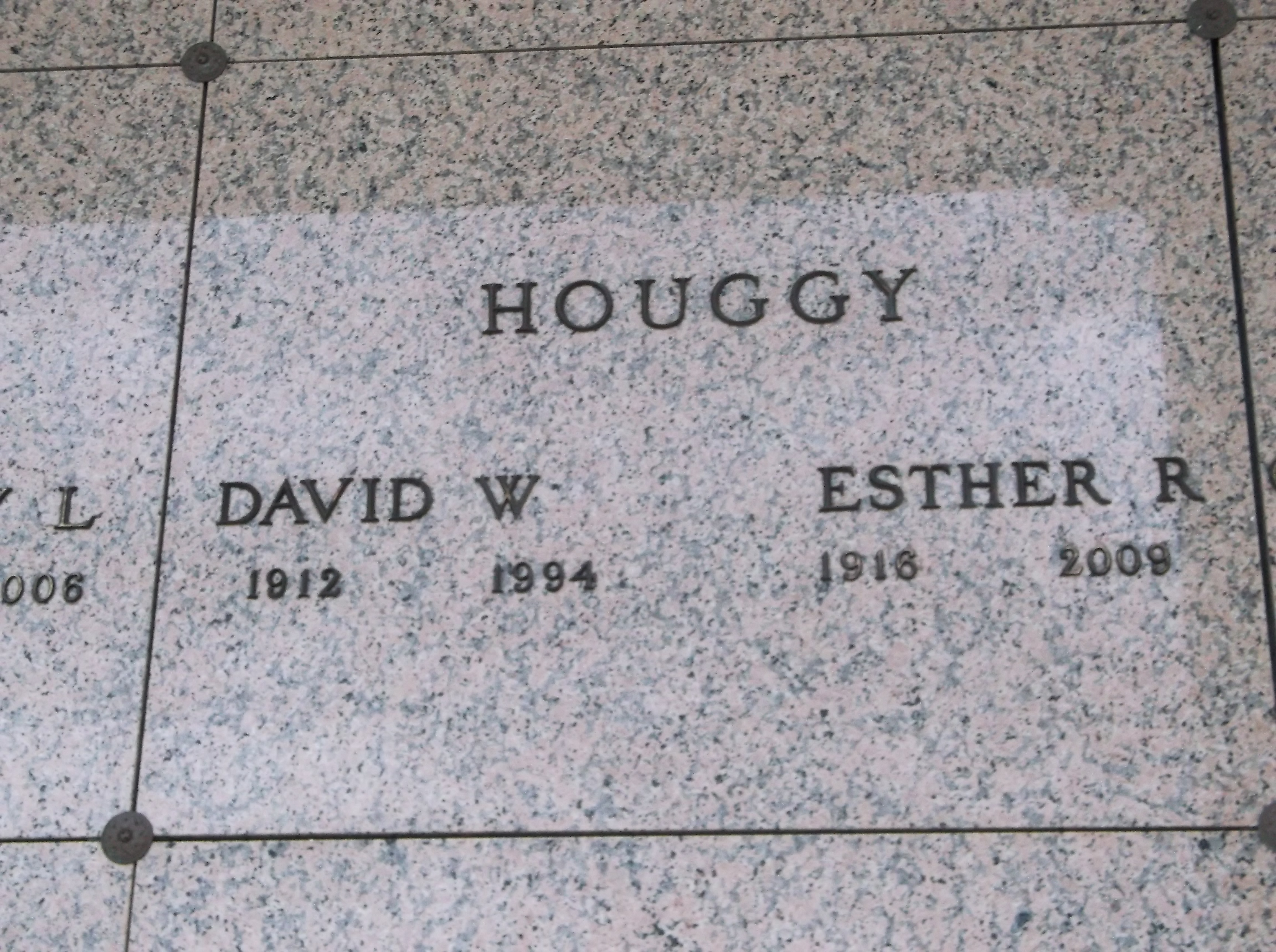 Esther R Houggy