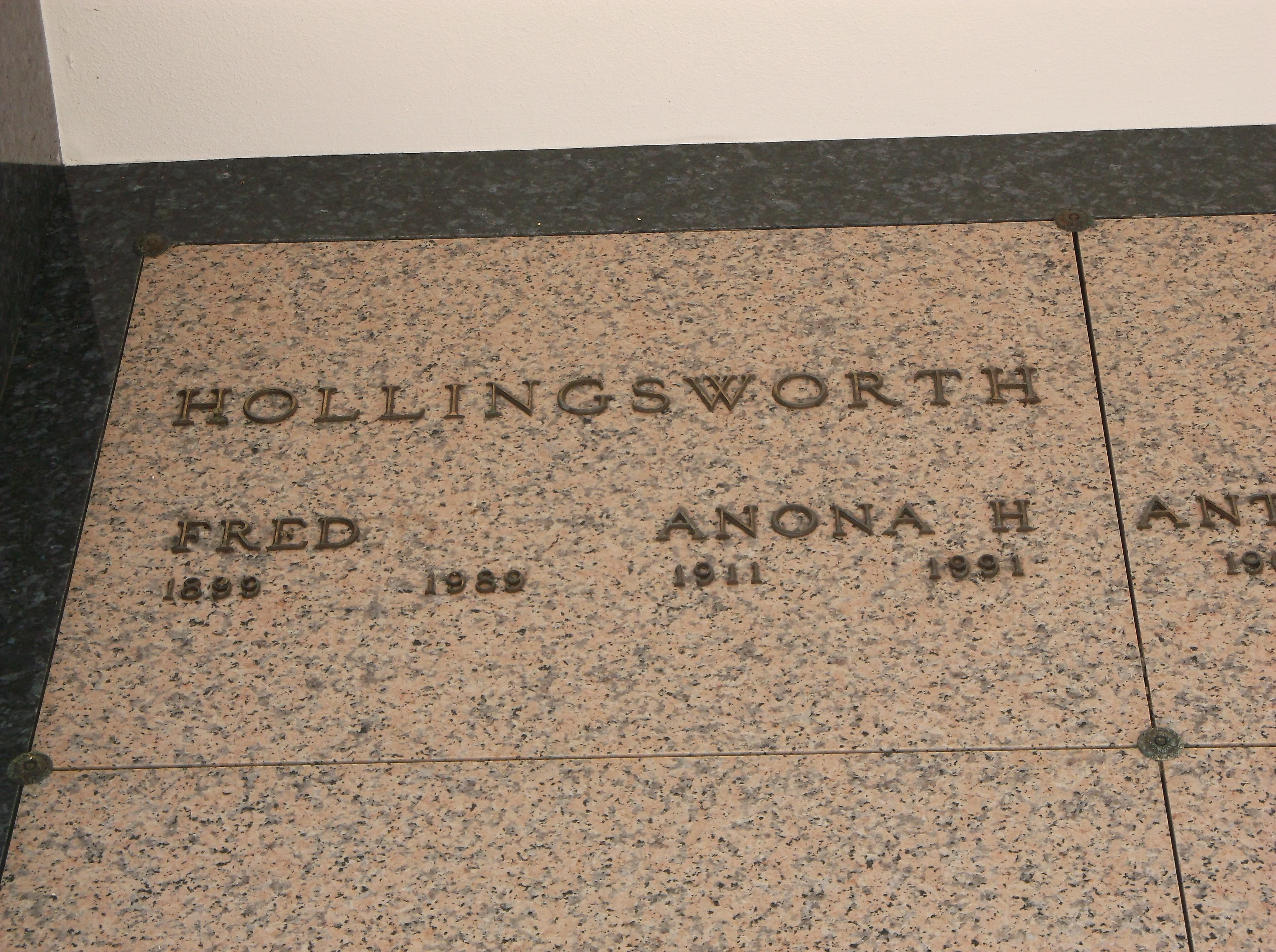 Anona H Hollingsworth