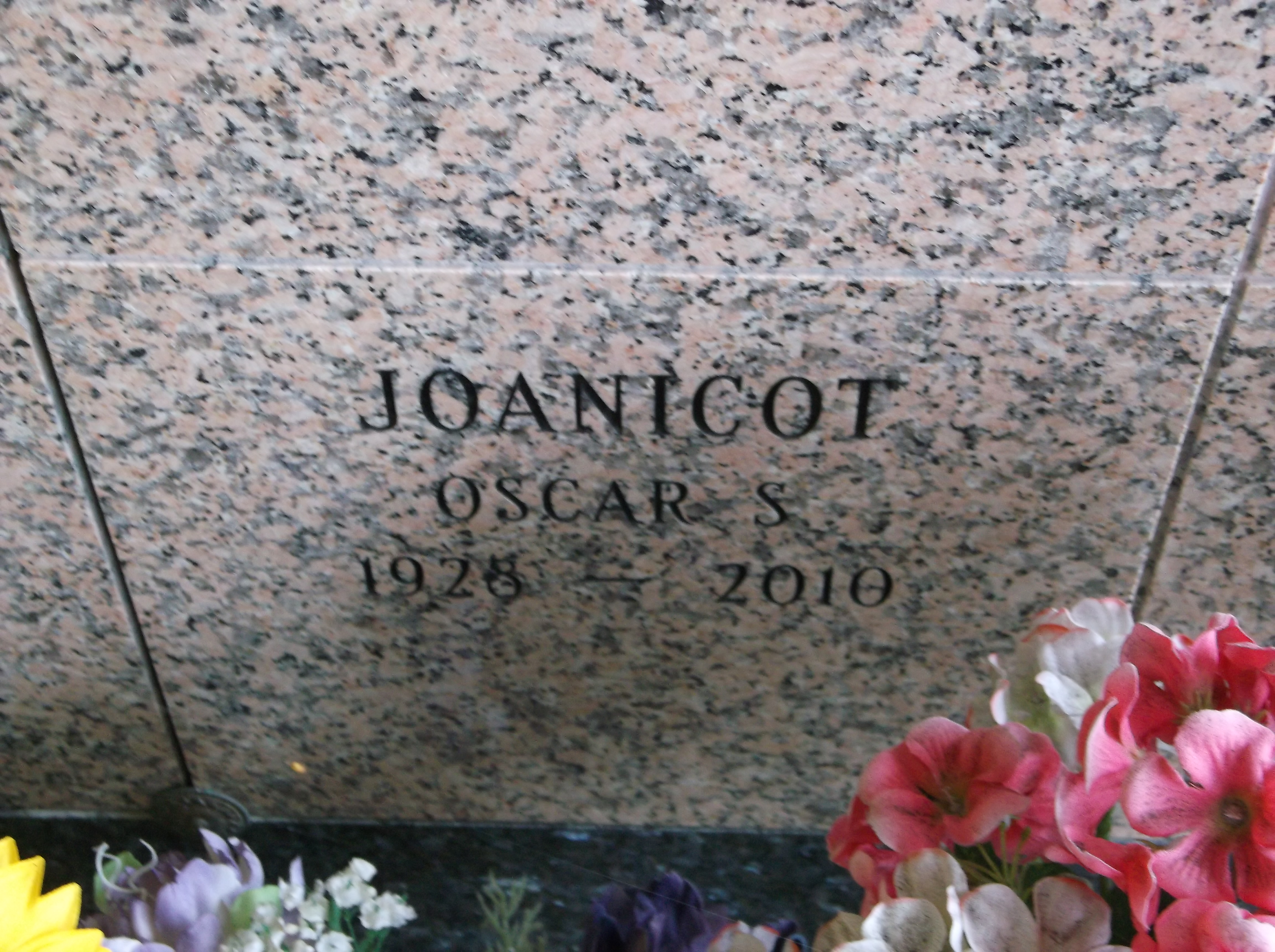 Oscar S Joanicot