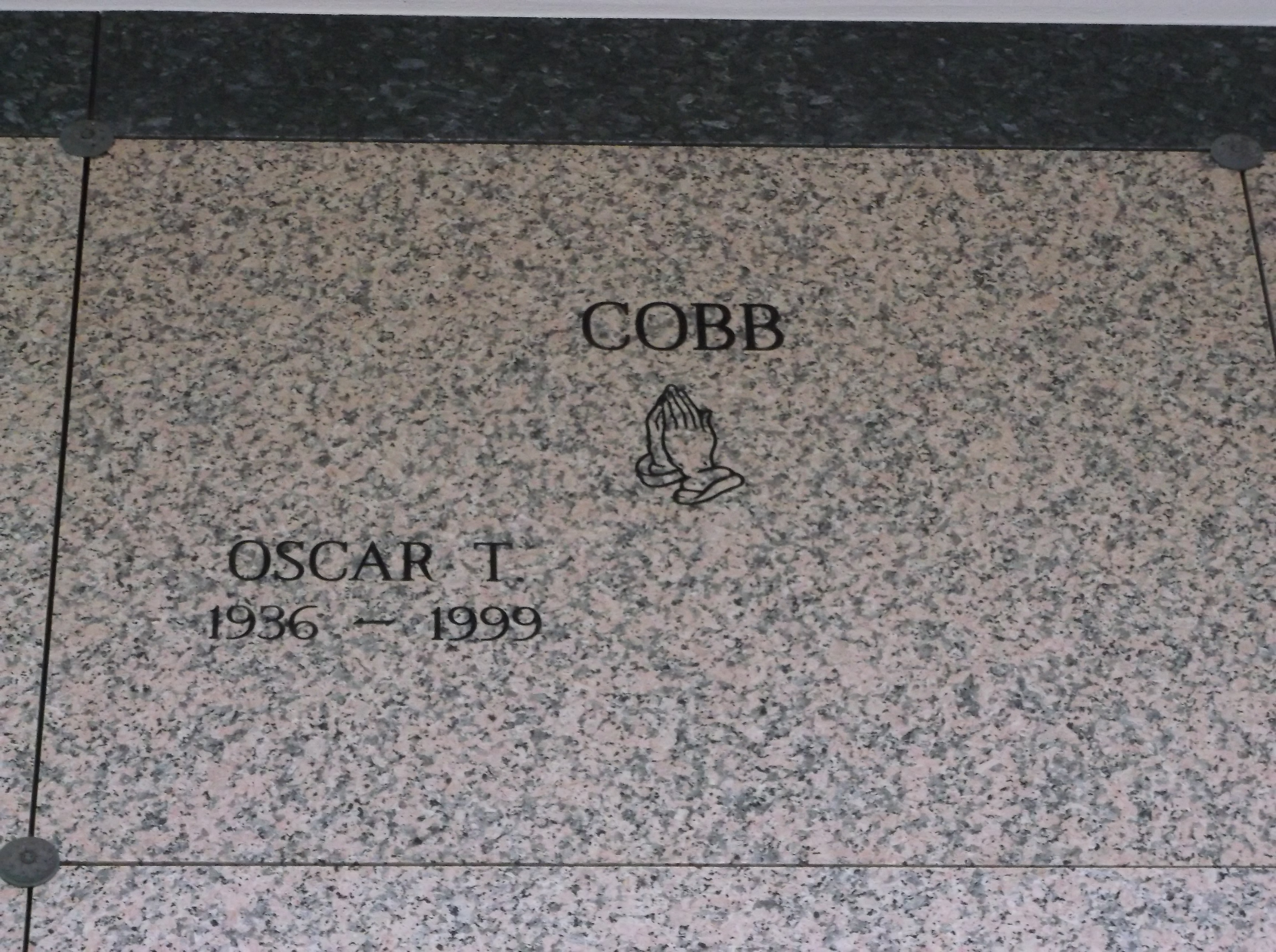 Oscar T Cobb