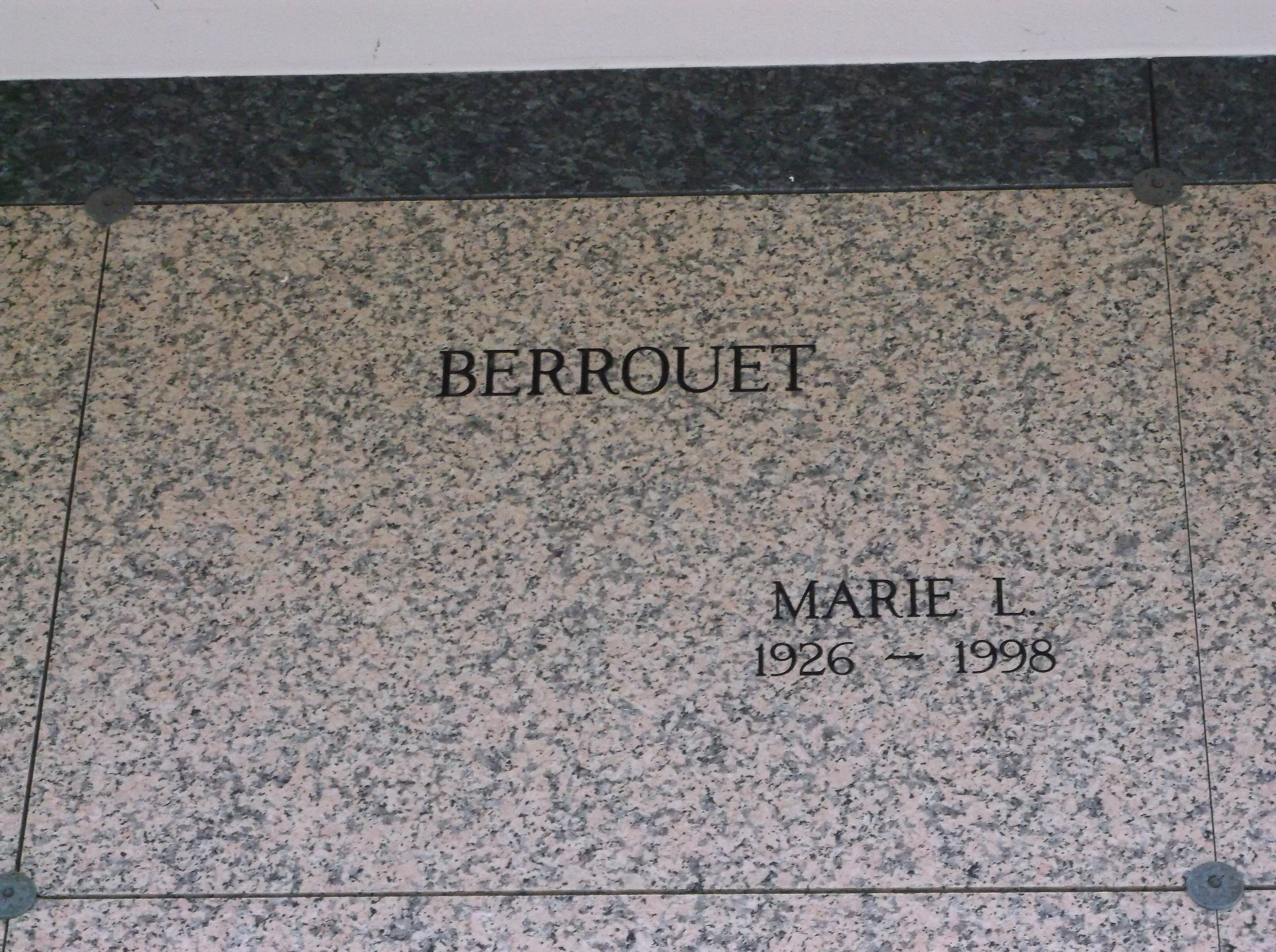Marie L Berrouet