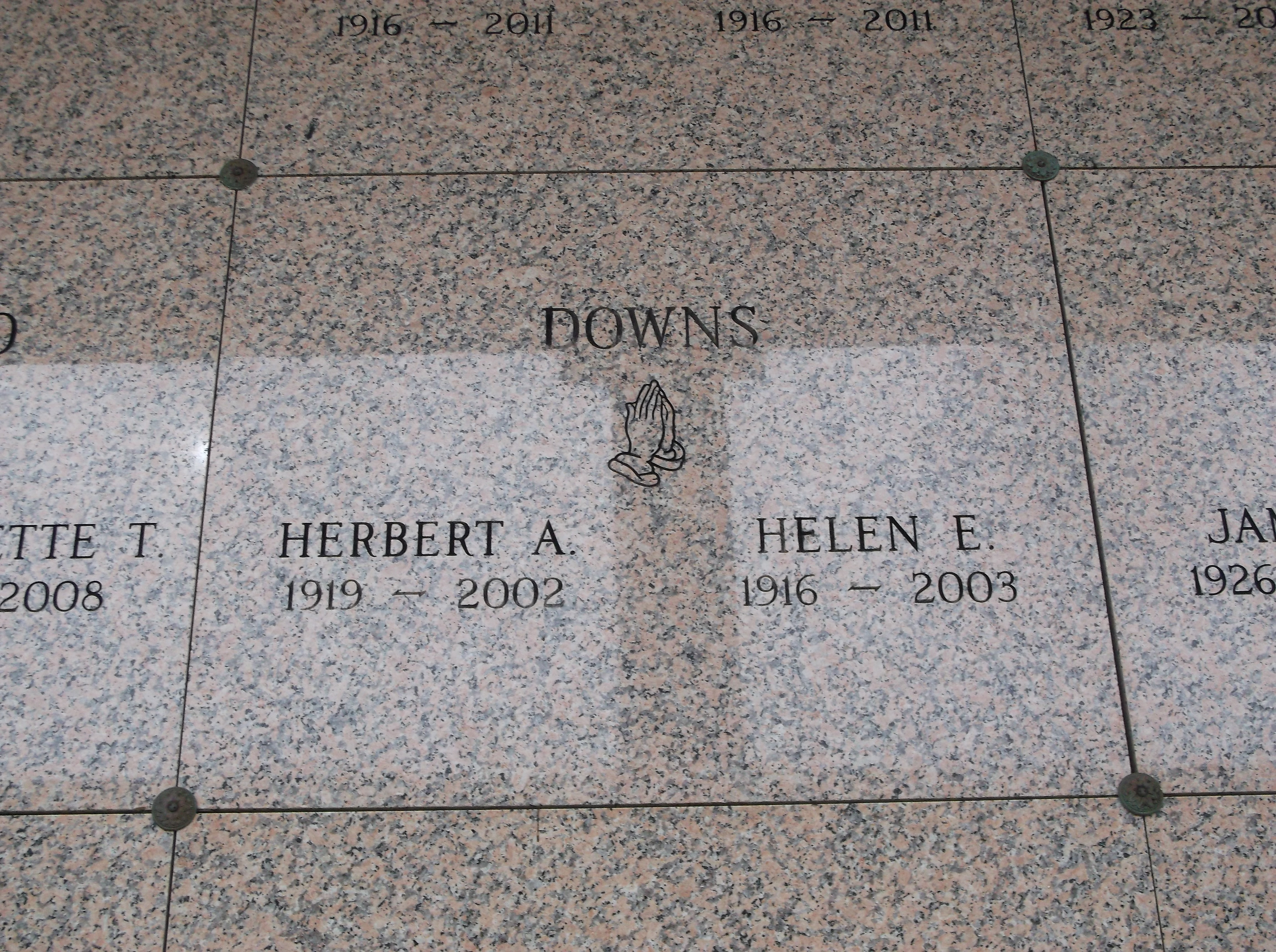 Helen E Downs