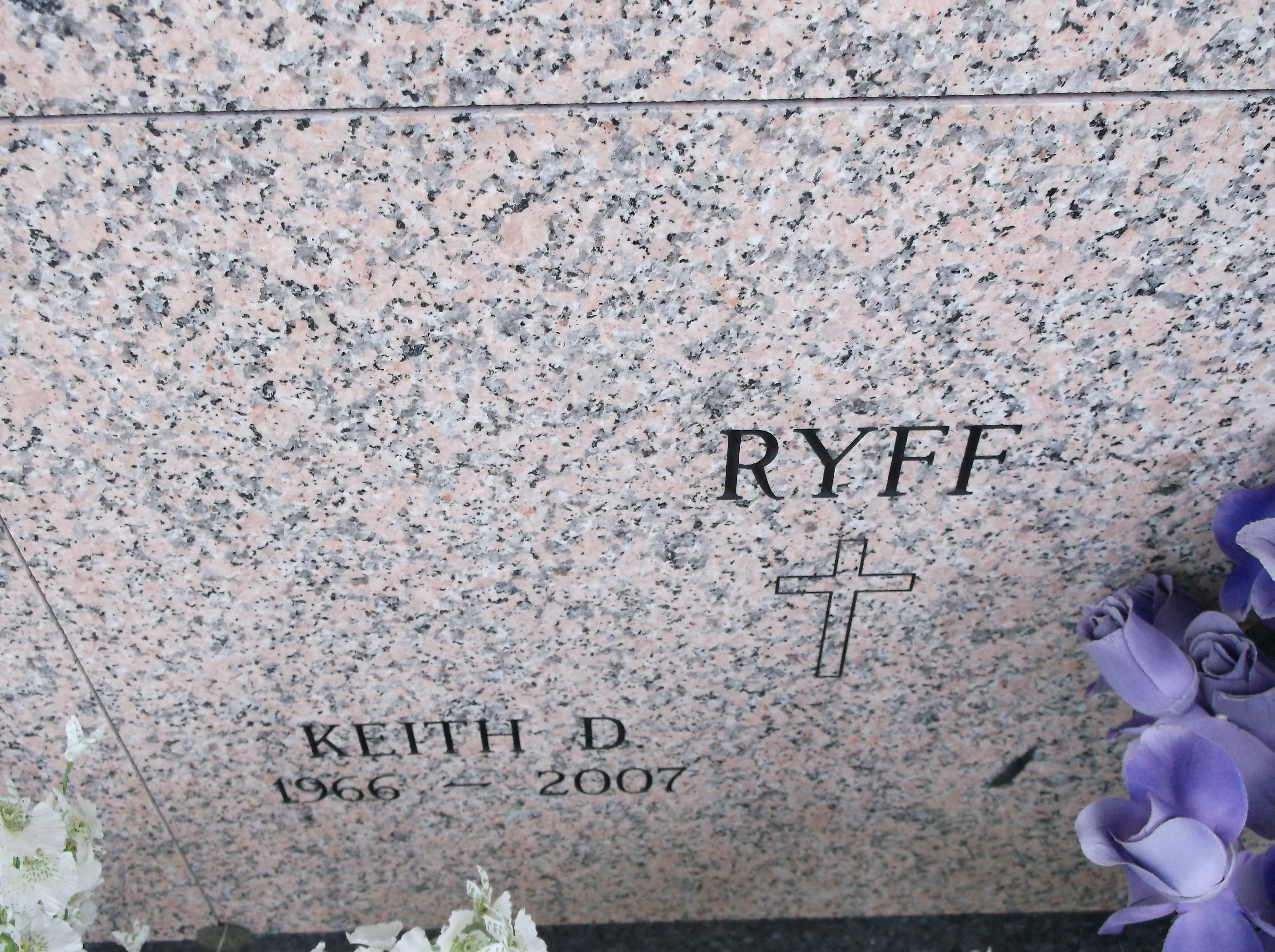 Keith D Ryff