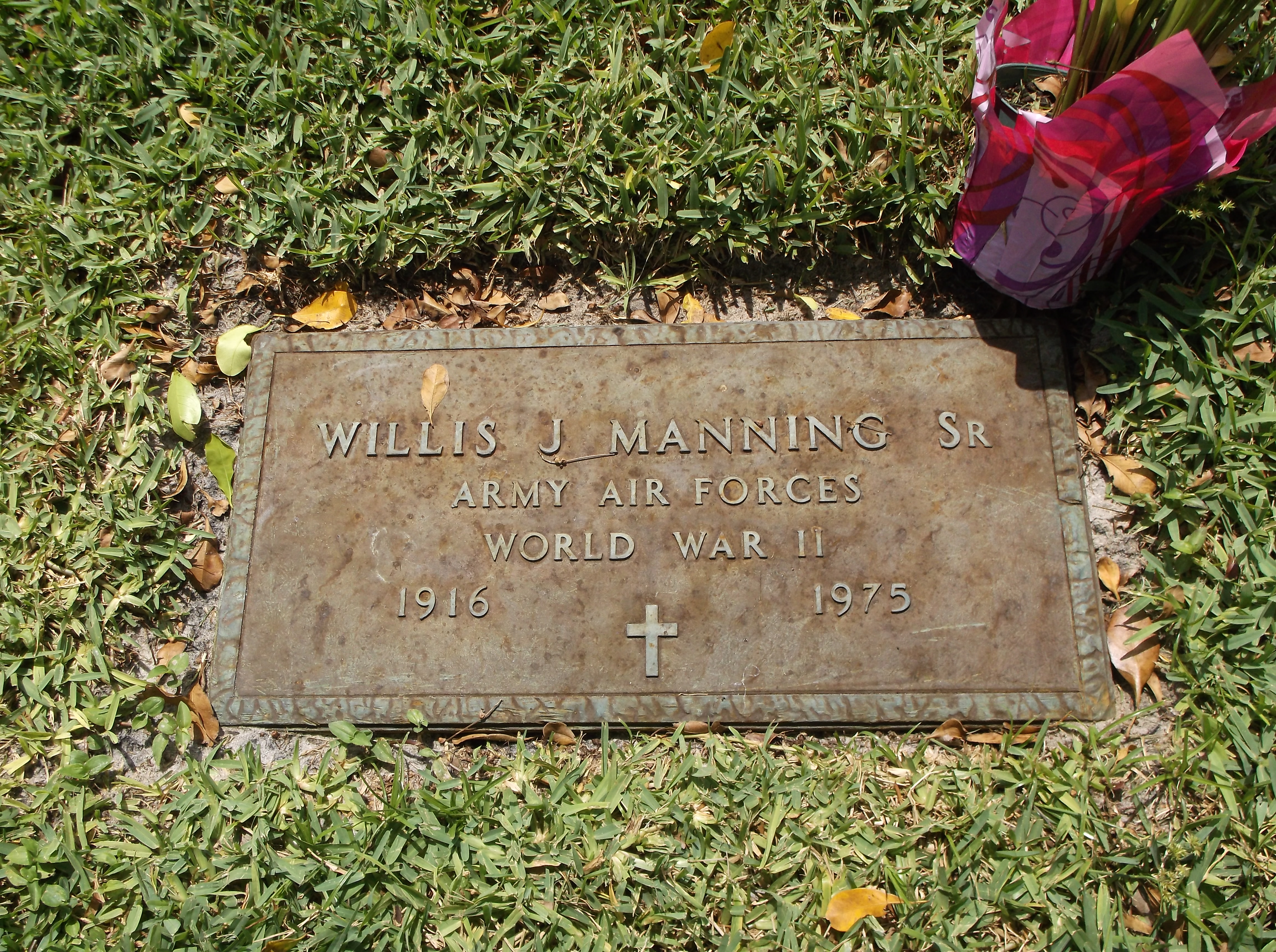 Willis J Manning, Sr