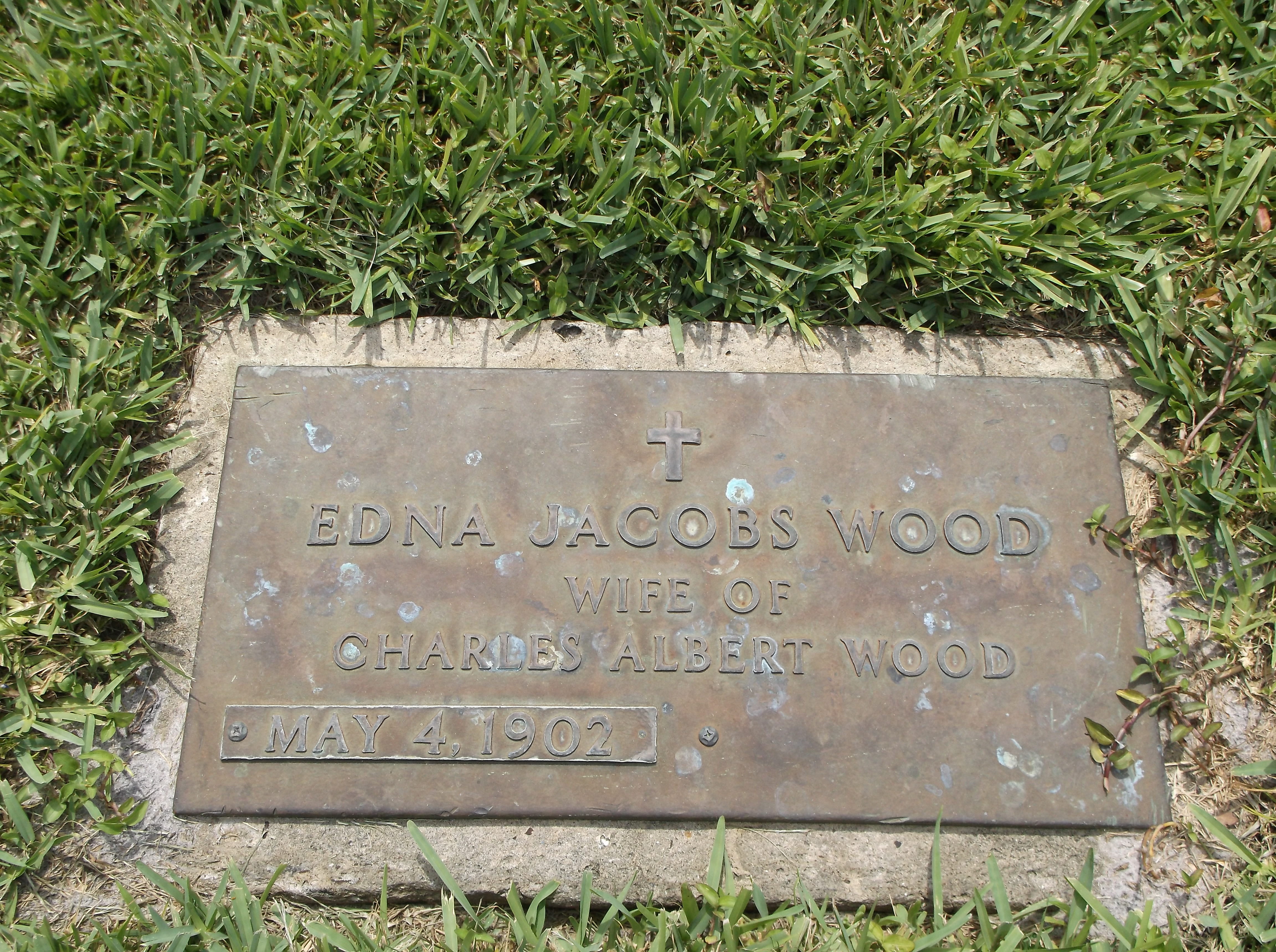 Edna Jacobs Wood