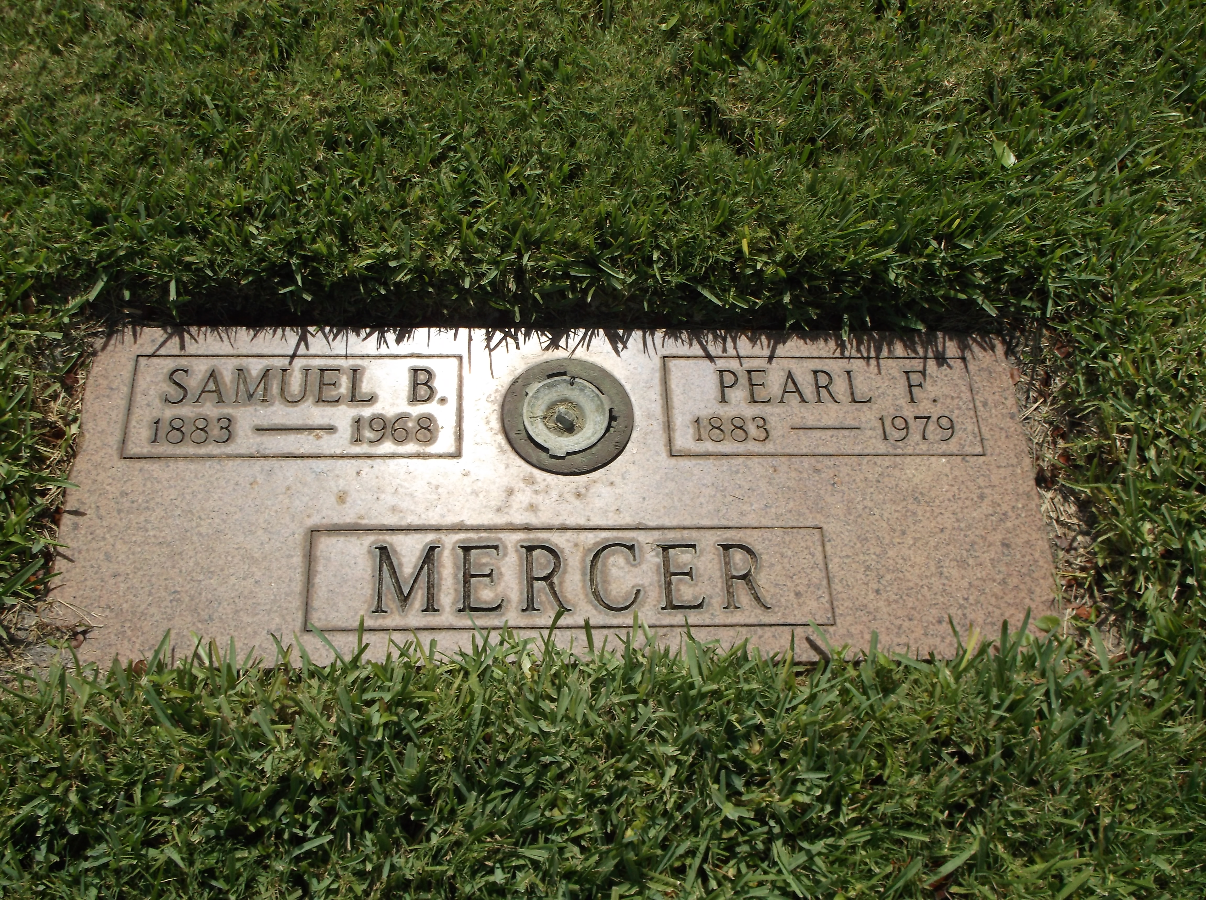 Pearl F Mercer