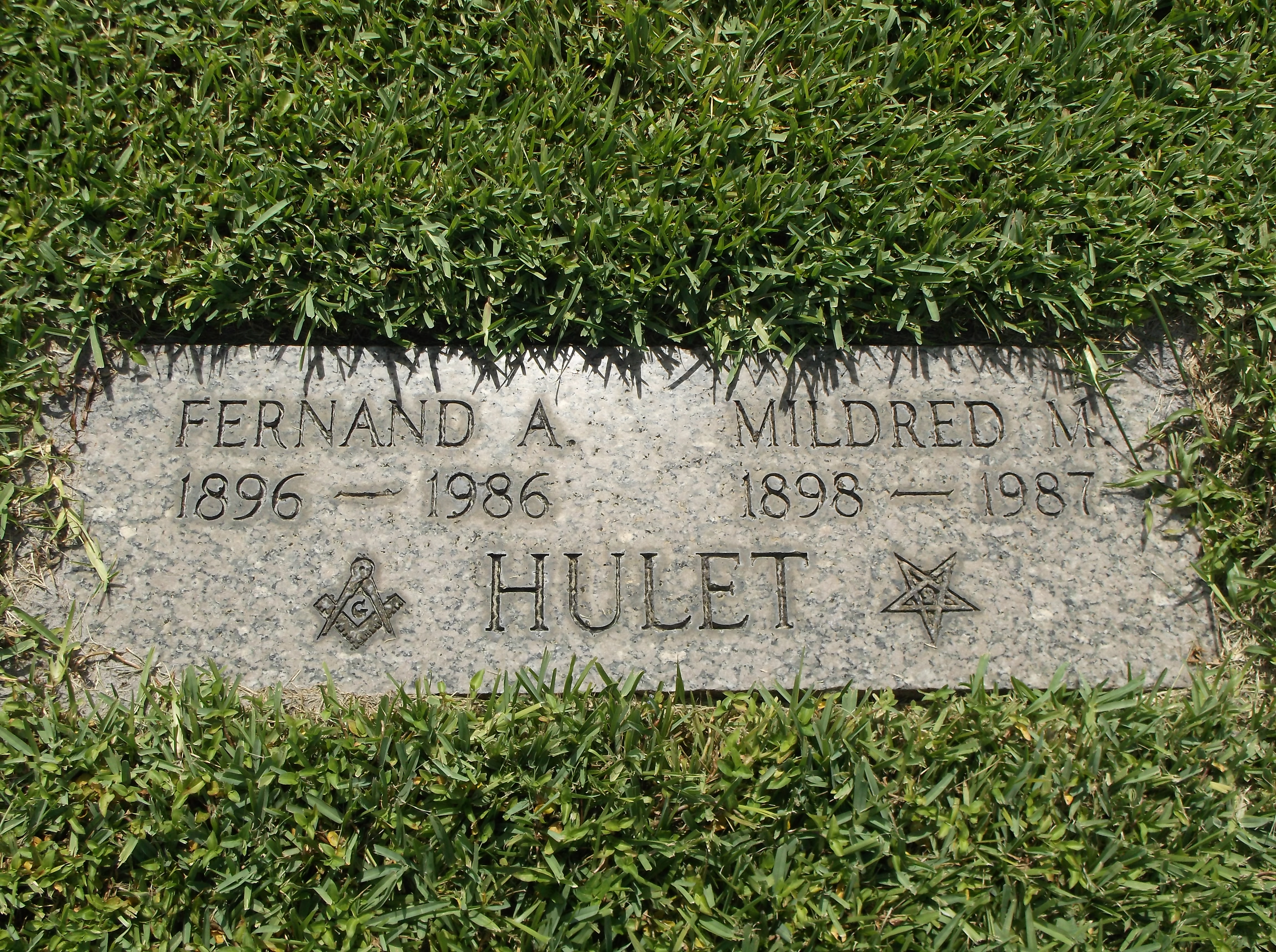 Mildred M Hulet