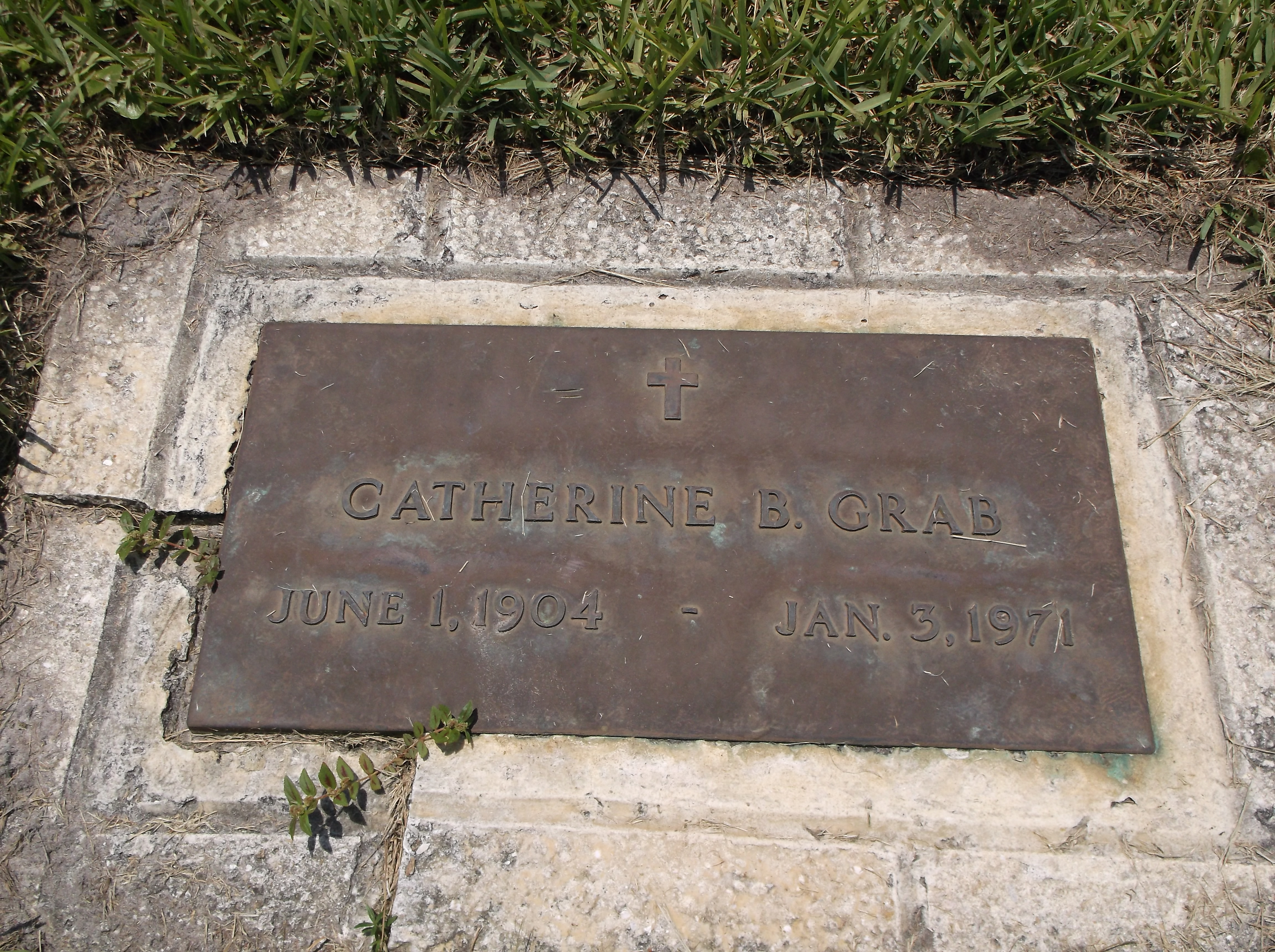 Catherine B Grab