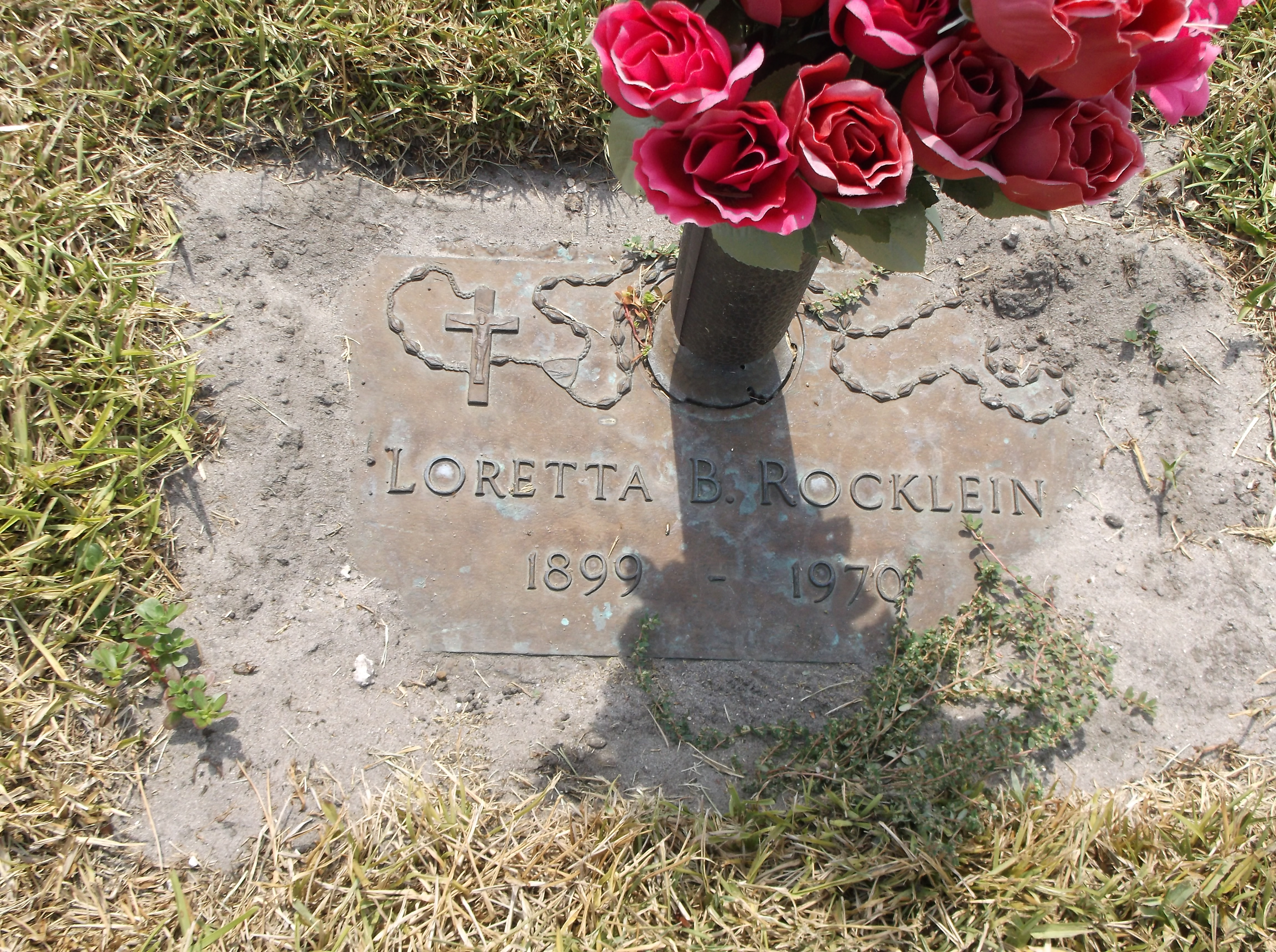 Loretta B Rocklein
