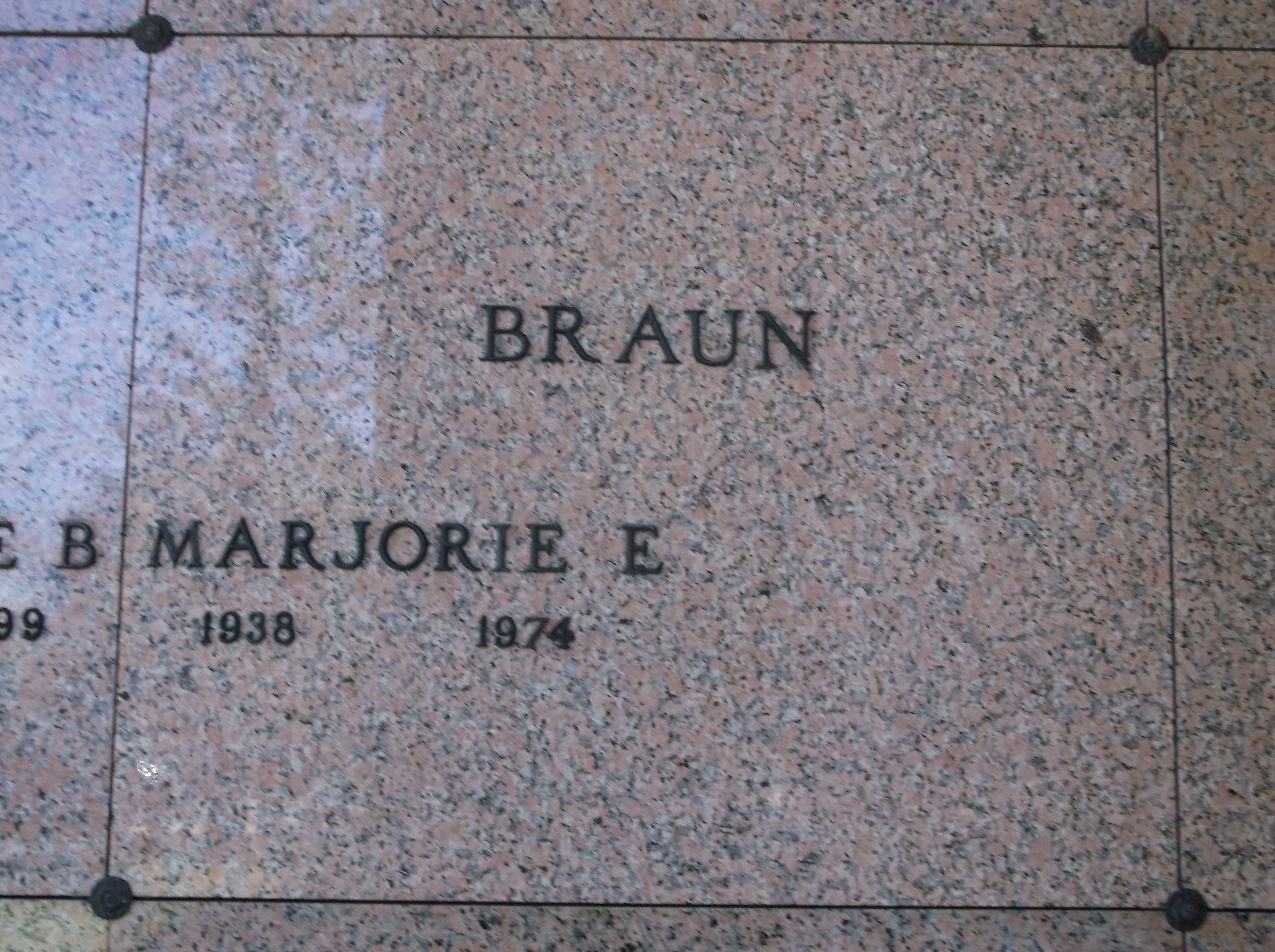 Marjorie E Braun