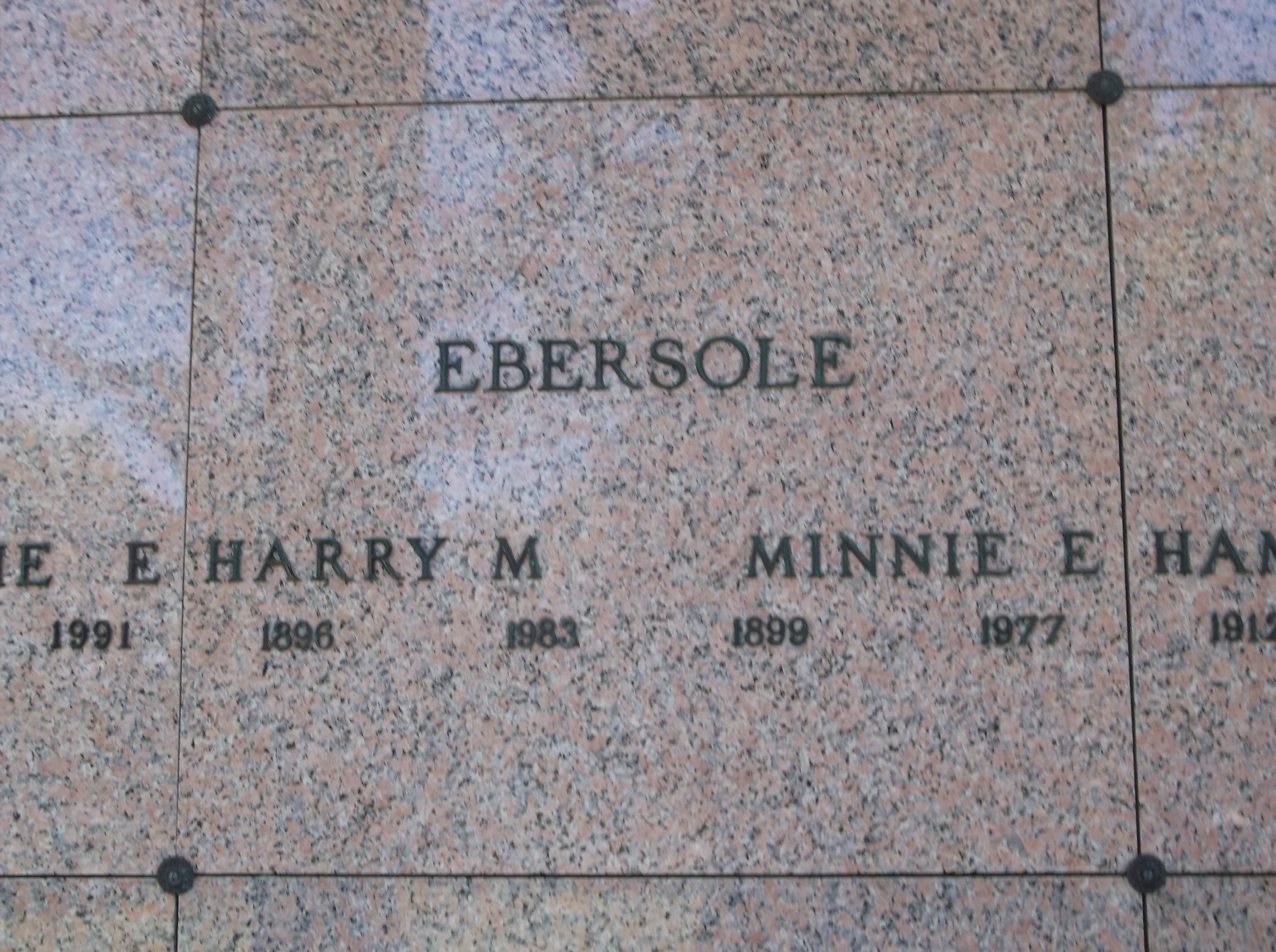 Minnie E Ebersole