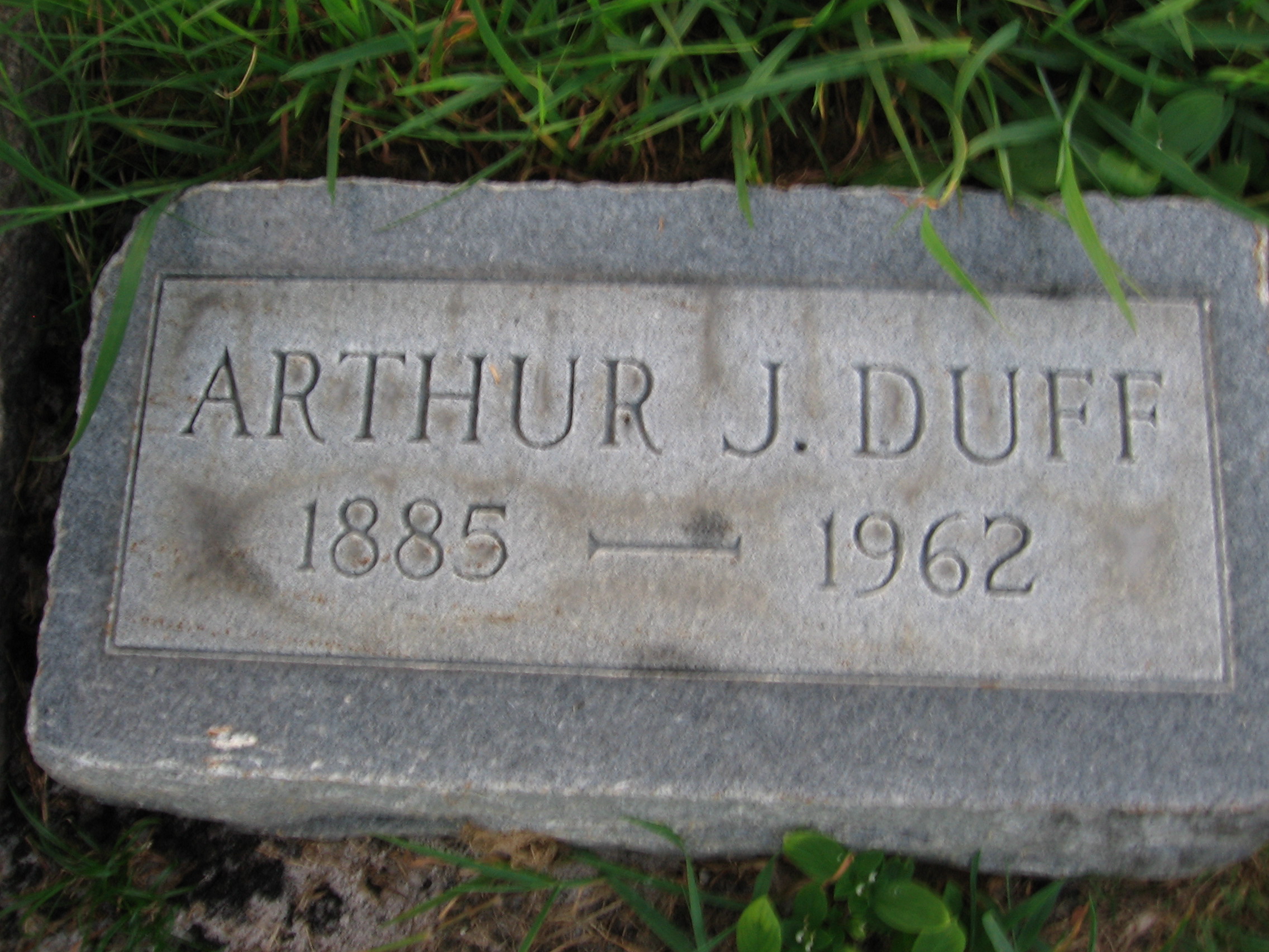Arthur J Duff