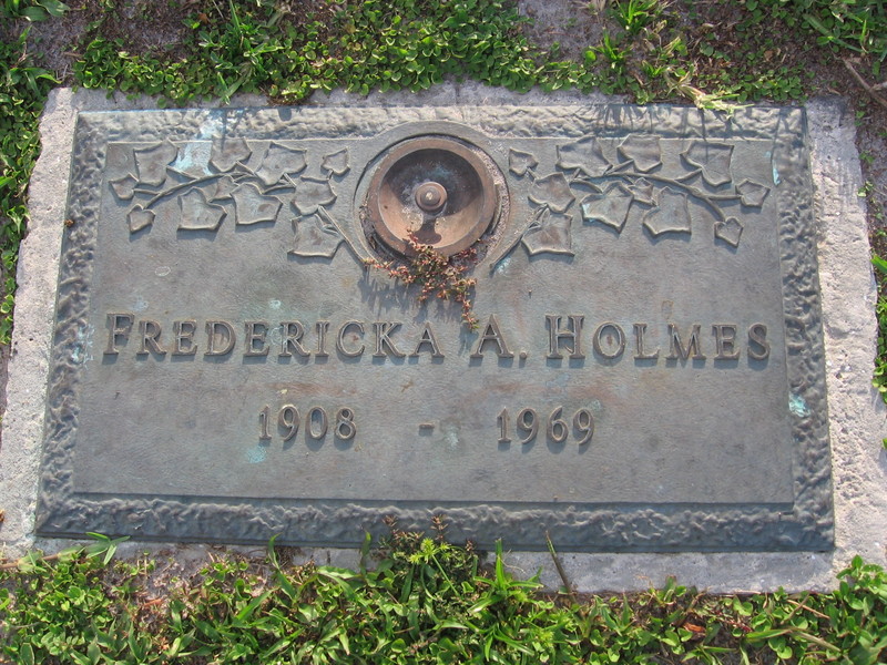 Fredericka A Holmes