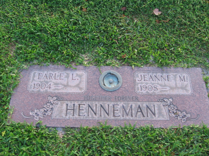 Jeanne M Henneman