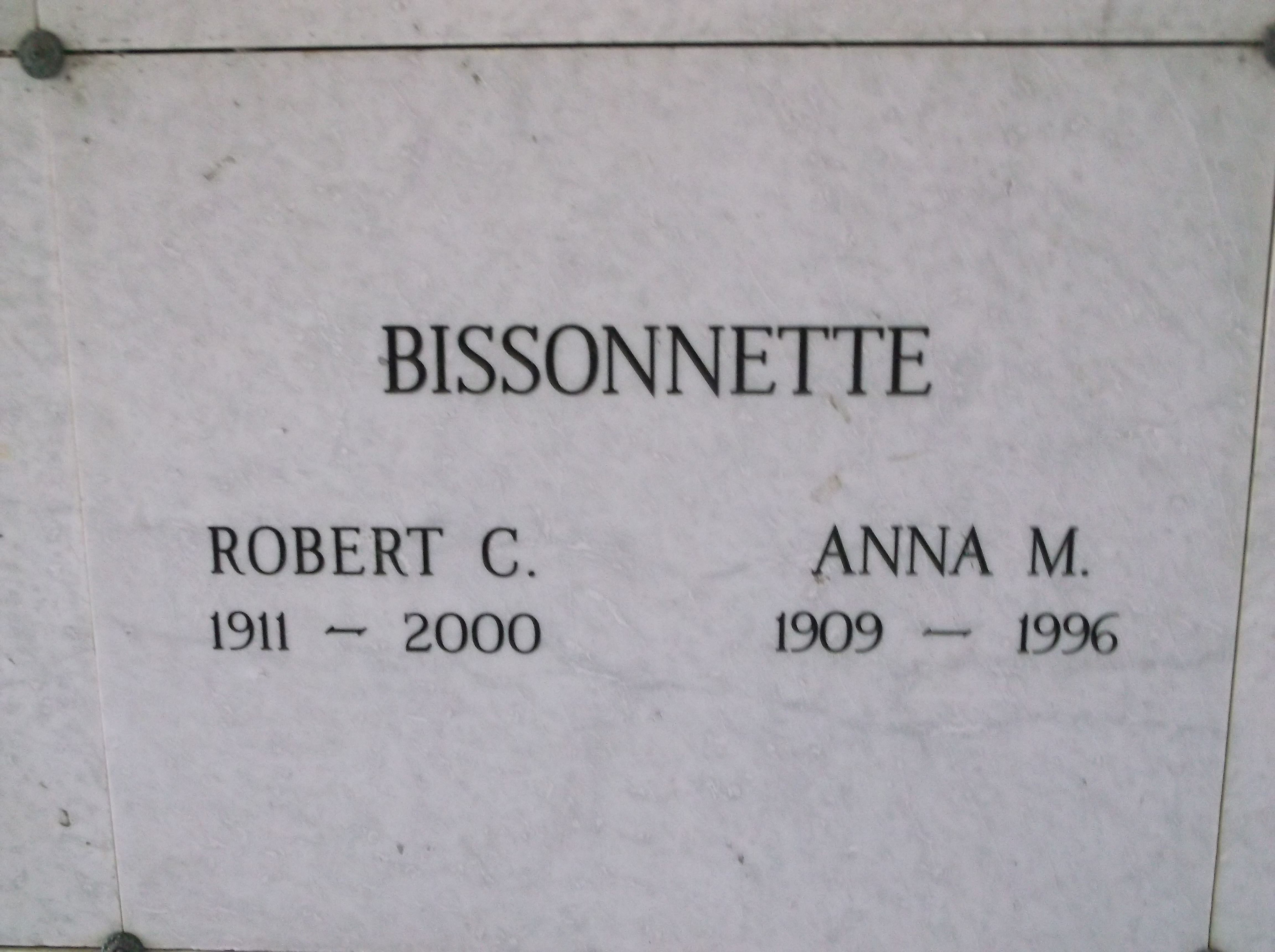 Robert C Bissonnette