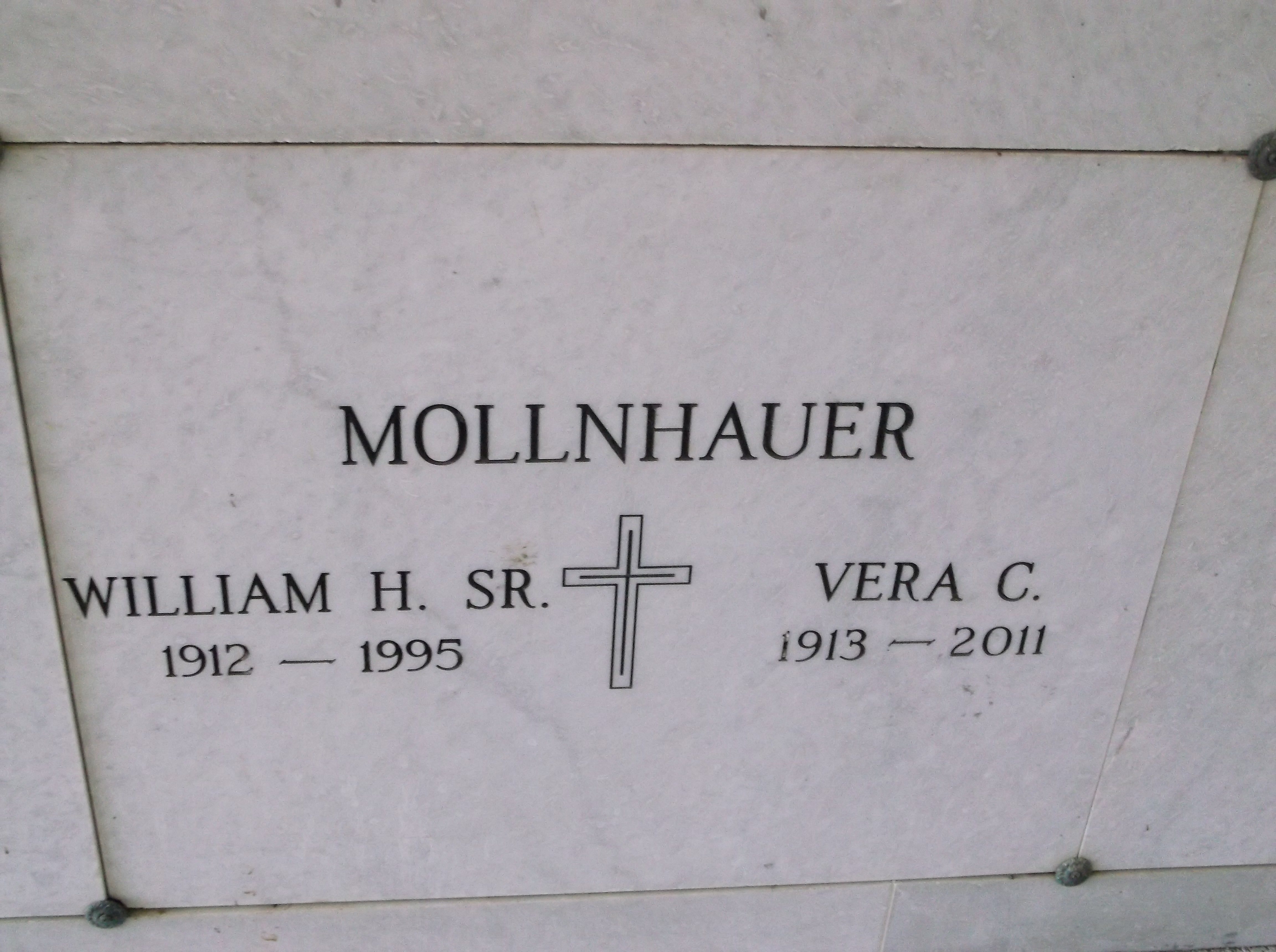 William H Mollnhauer, Sr