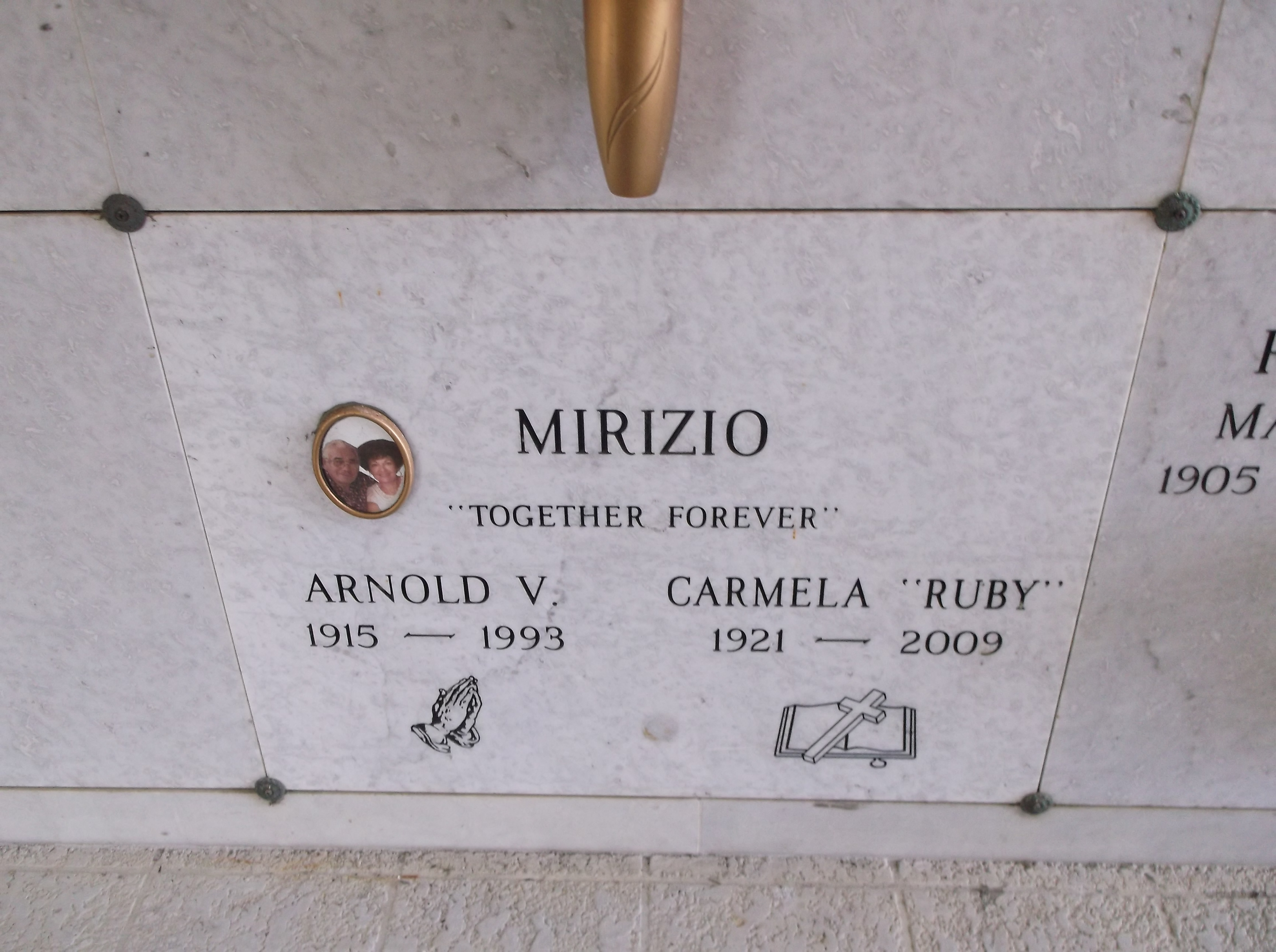 Arnold V Mirizio