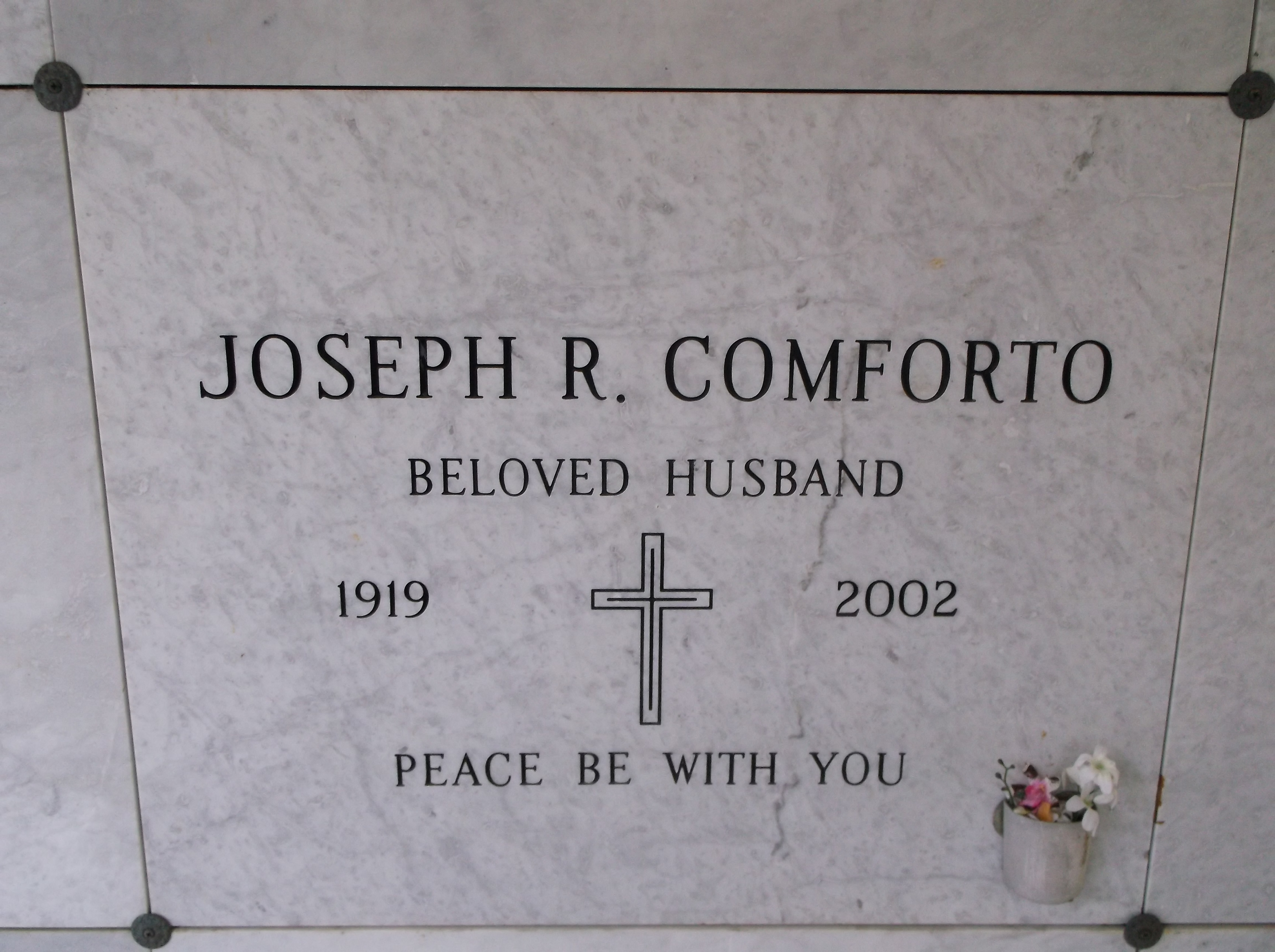 Joseph R Comforto