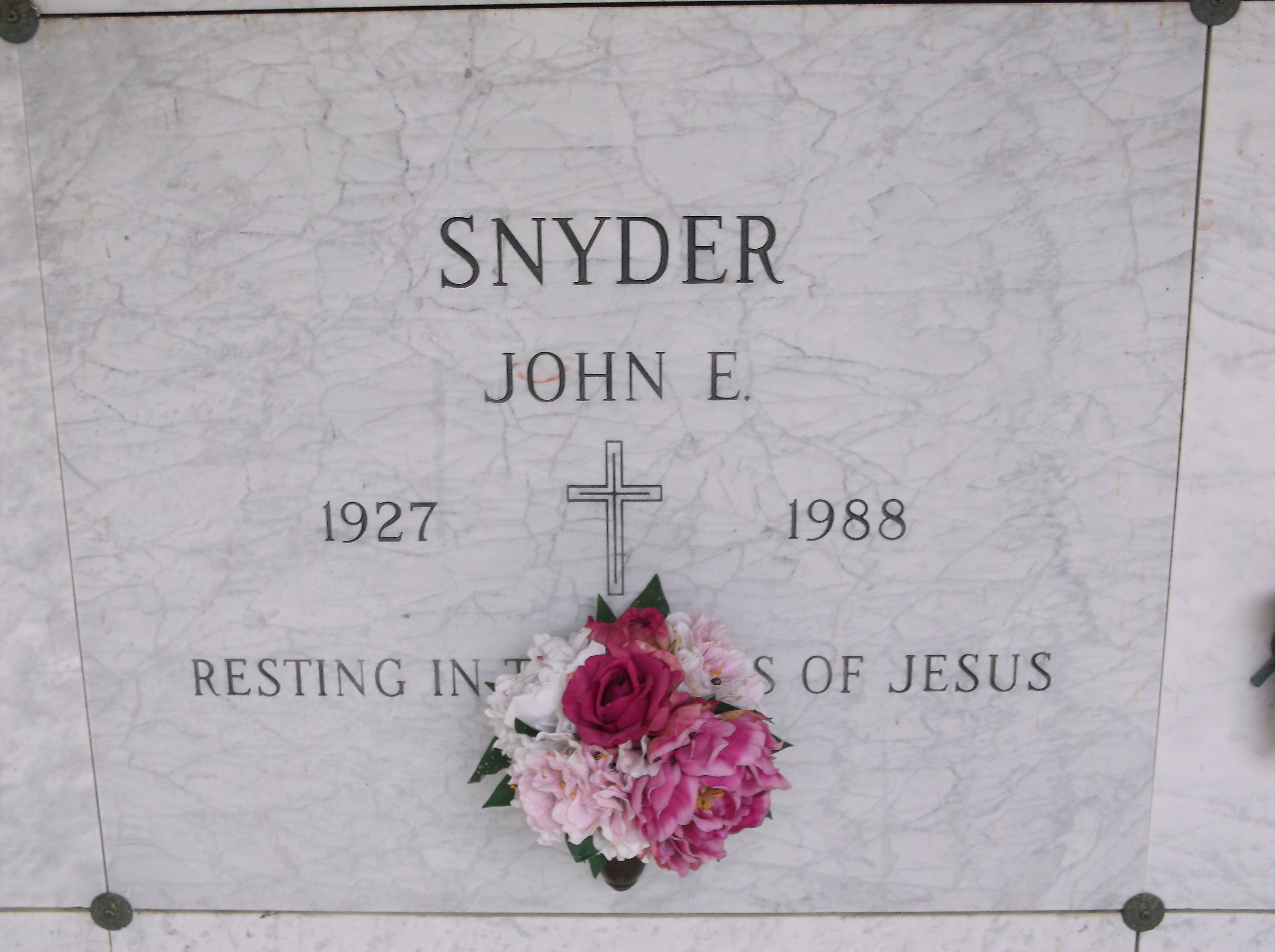 John E Snyder