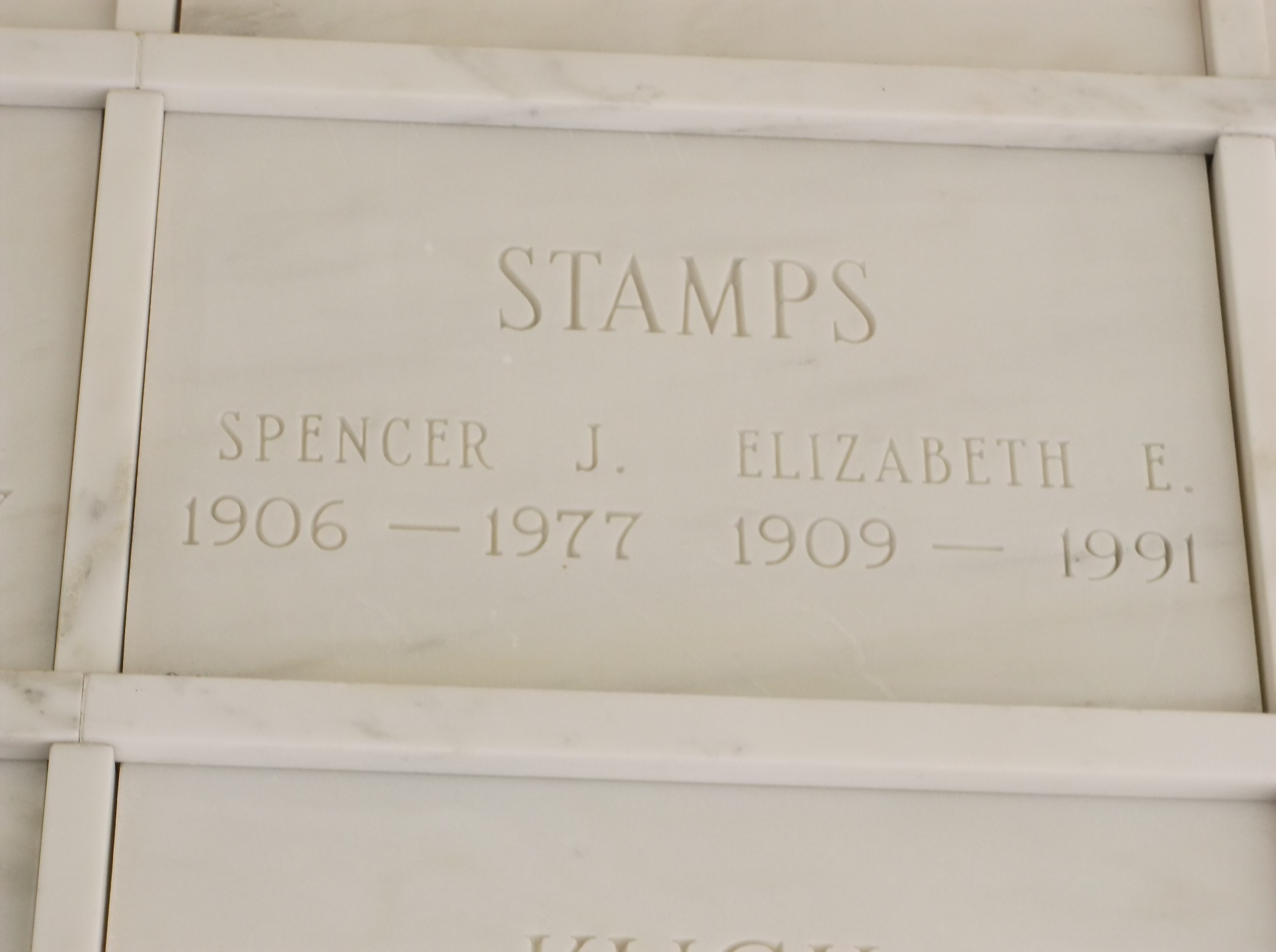 Elizabeth E Stamps