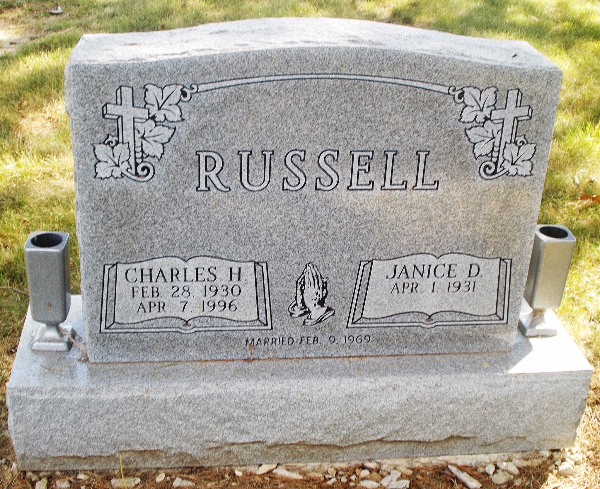 Charles H Russell