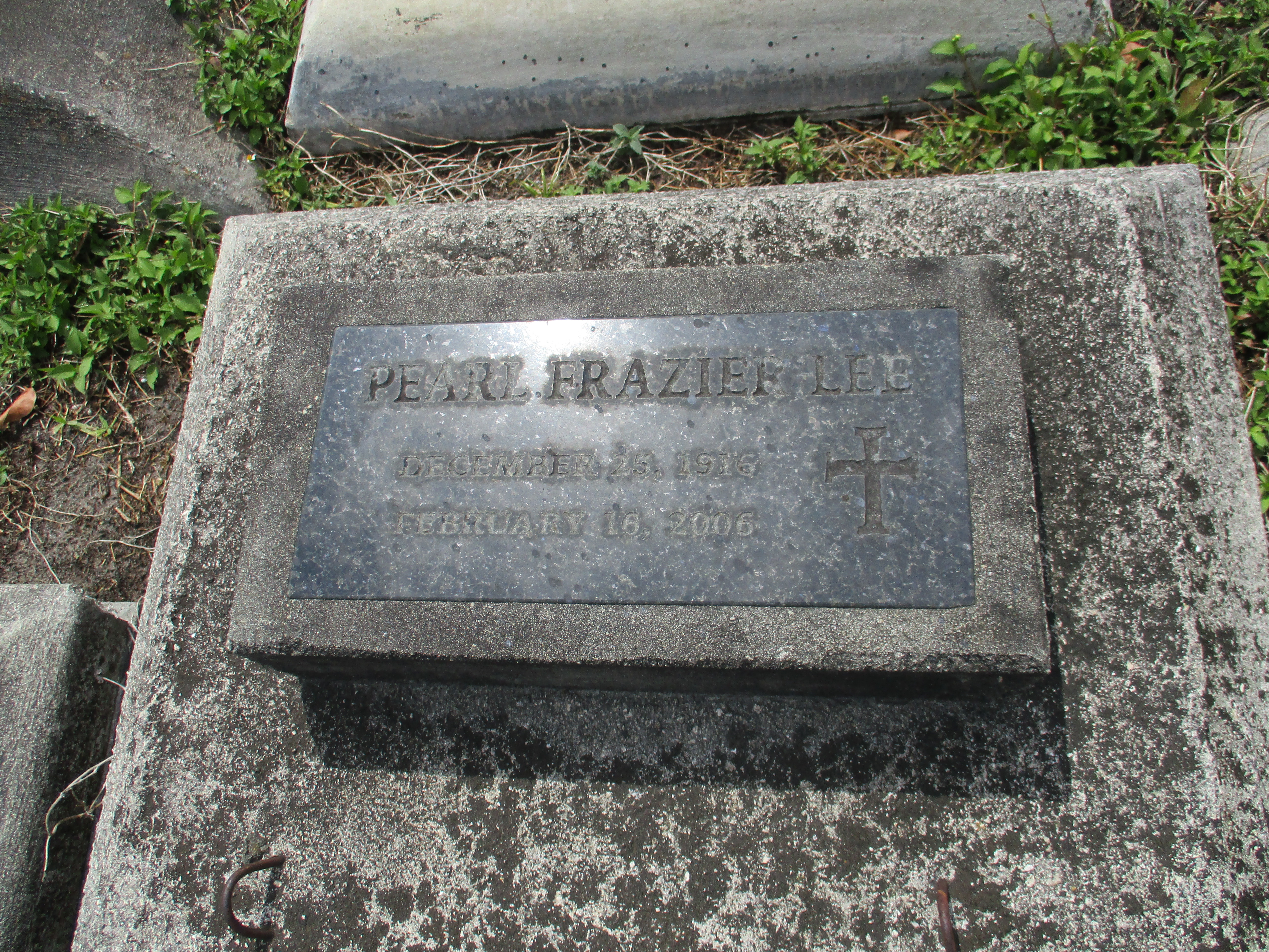 Pearl Frazier Lee