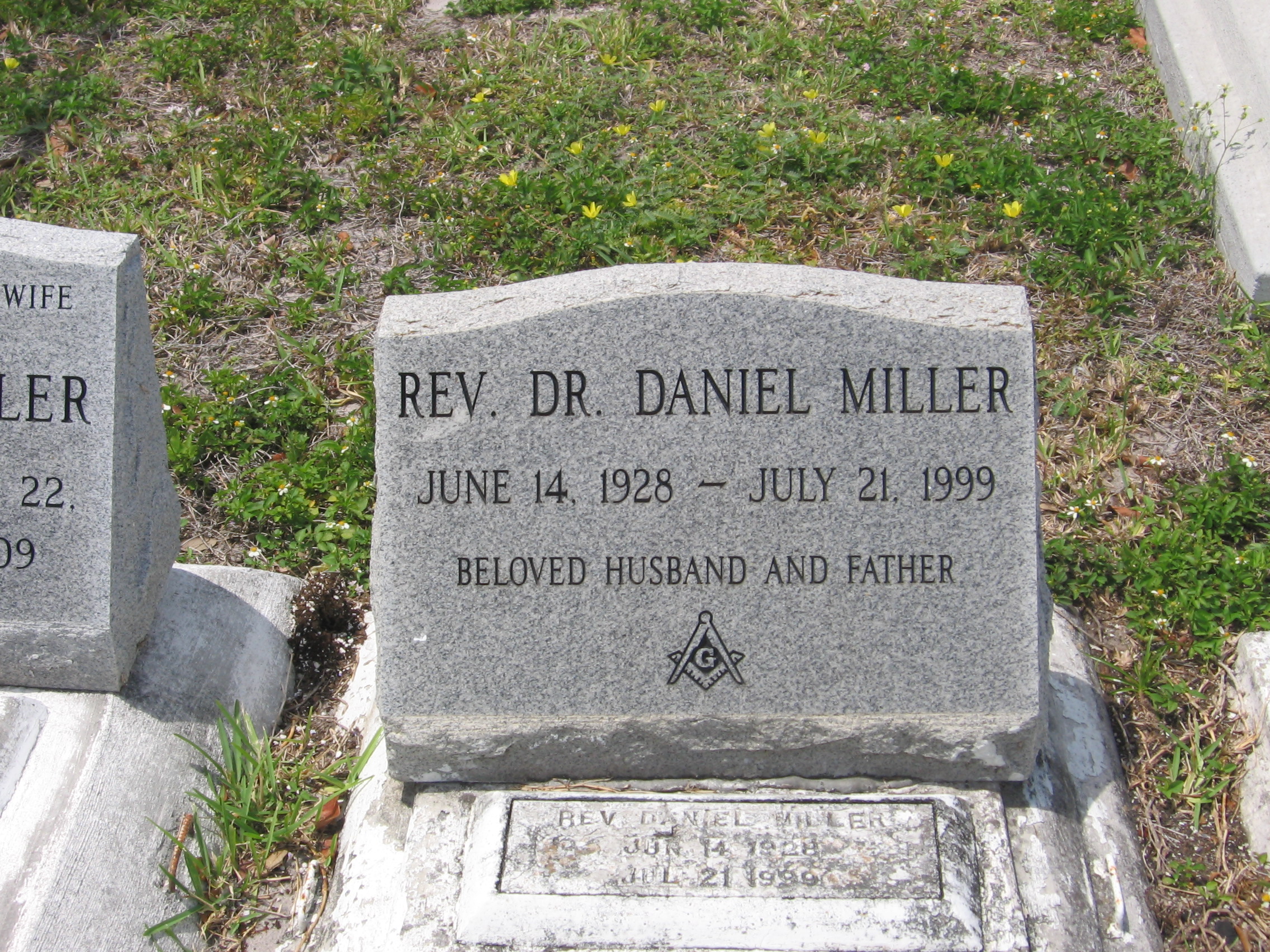 Rev Daniel Miller